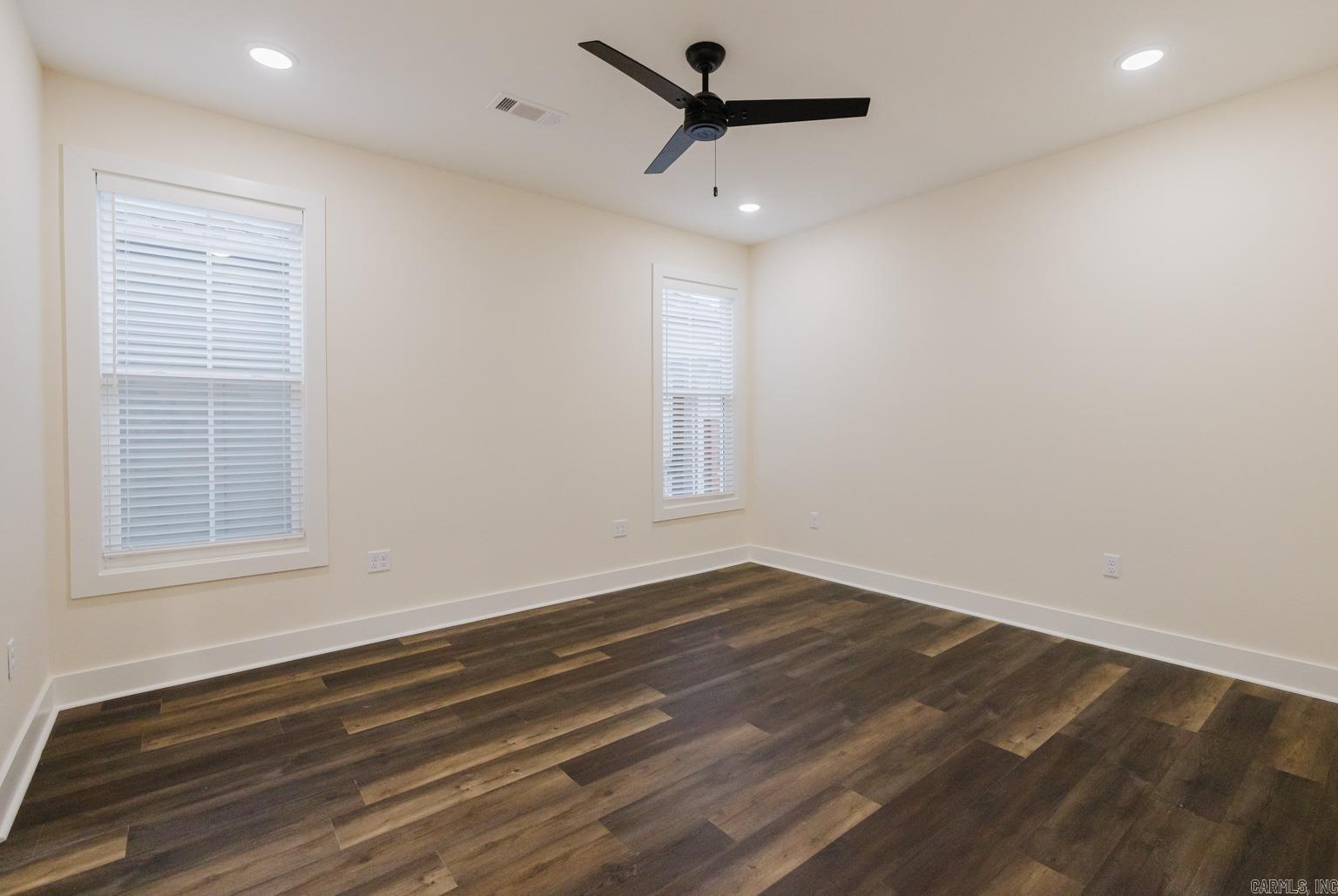 MIDTOWN BRYANT - Residential