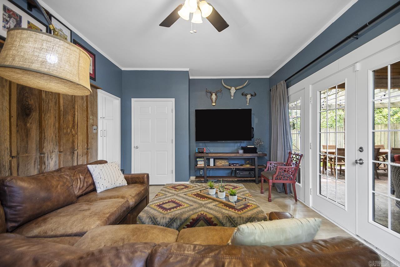 PASCHAL HEIGHTS - Residential