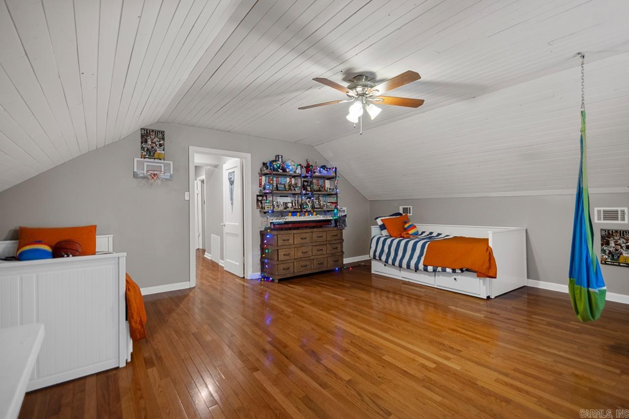 PASCHAL HEIGHTS - Residential