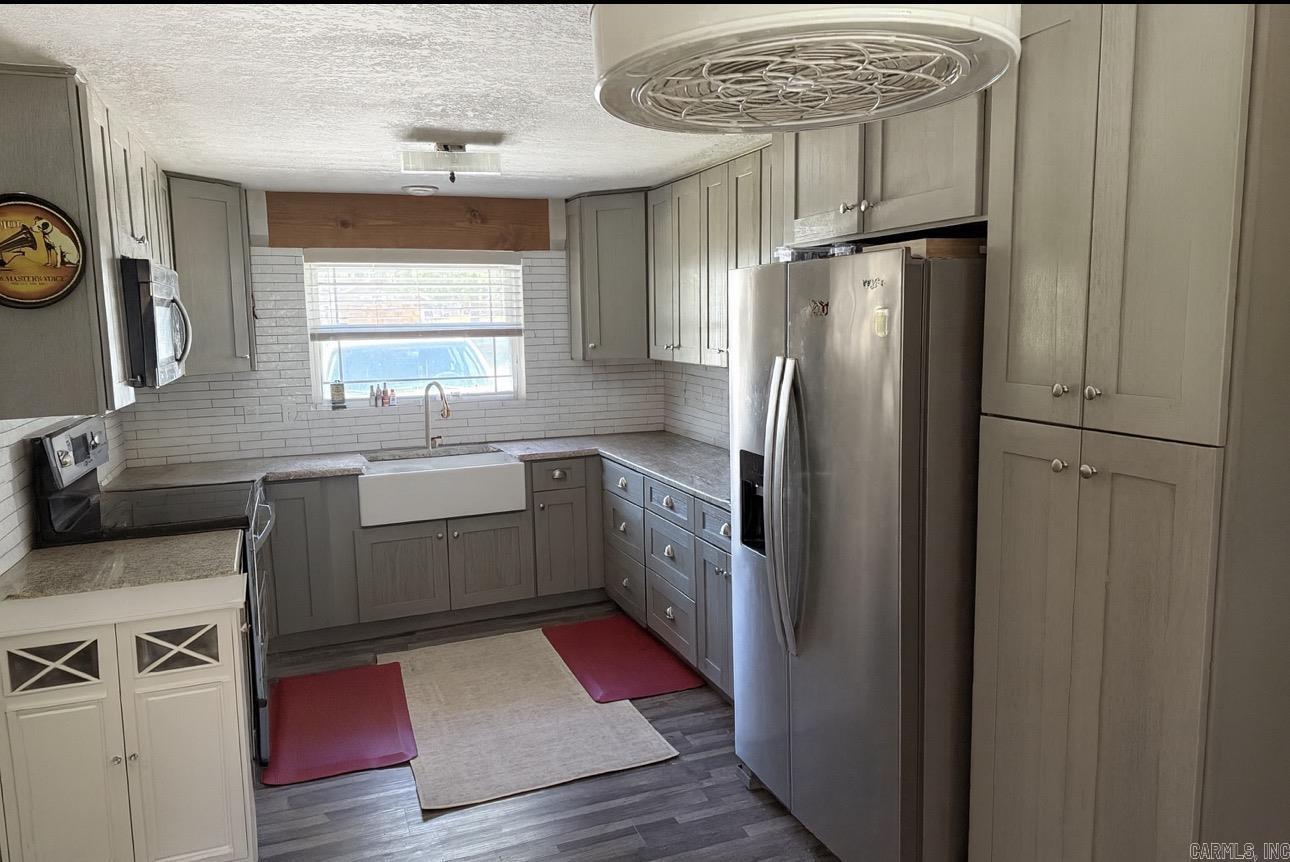 Outlots C 32-10-23 - Residential