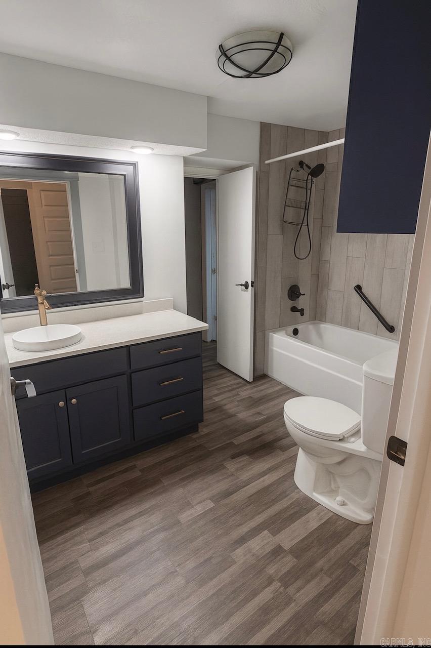 Outlots C 32-10-23 - Residential