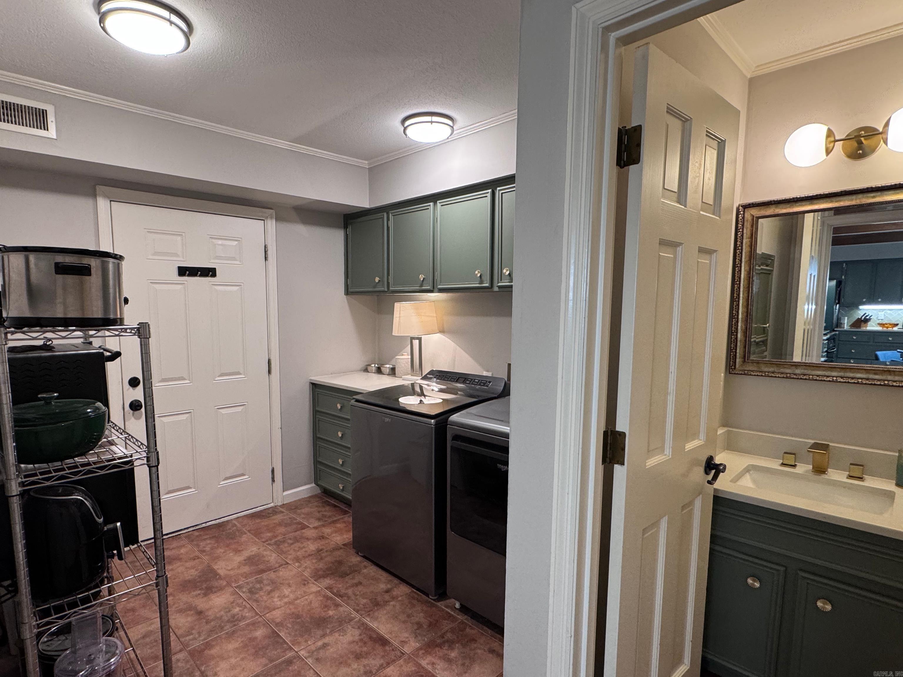 Marlowe Manor - Residential