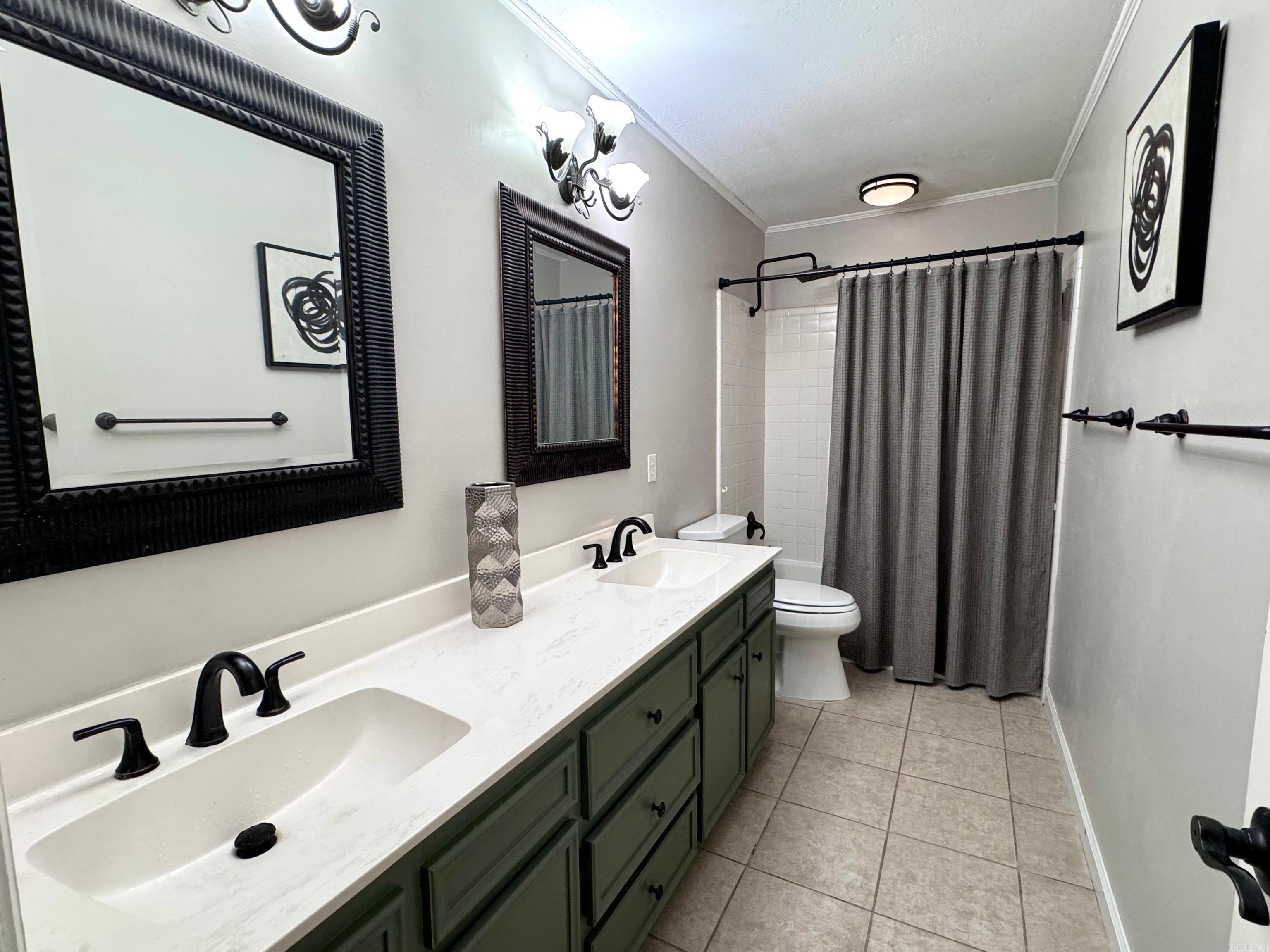 Marlowe Manor - Residential