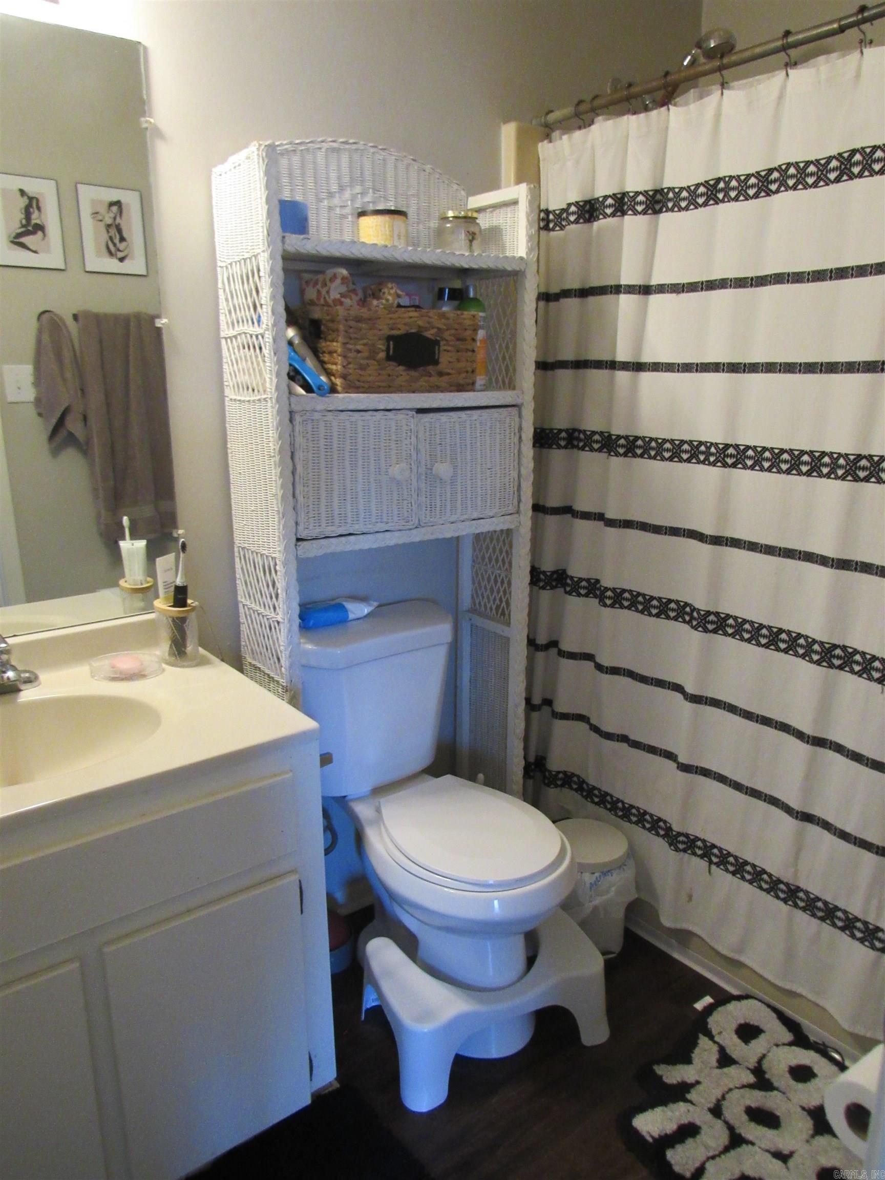 Moores Glendale - Residential Income