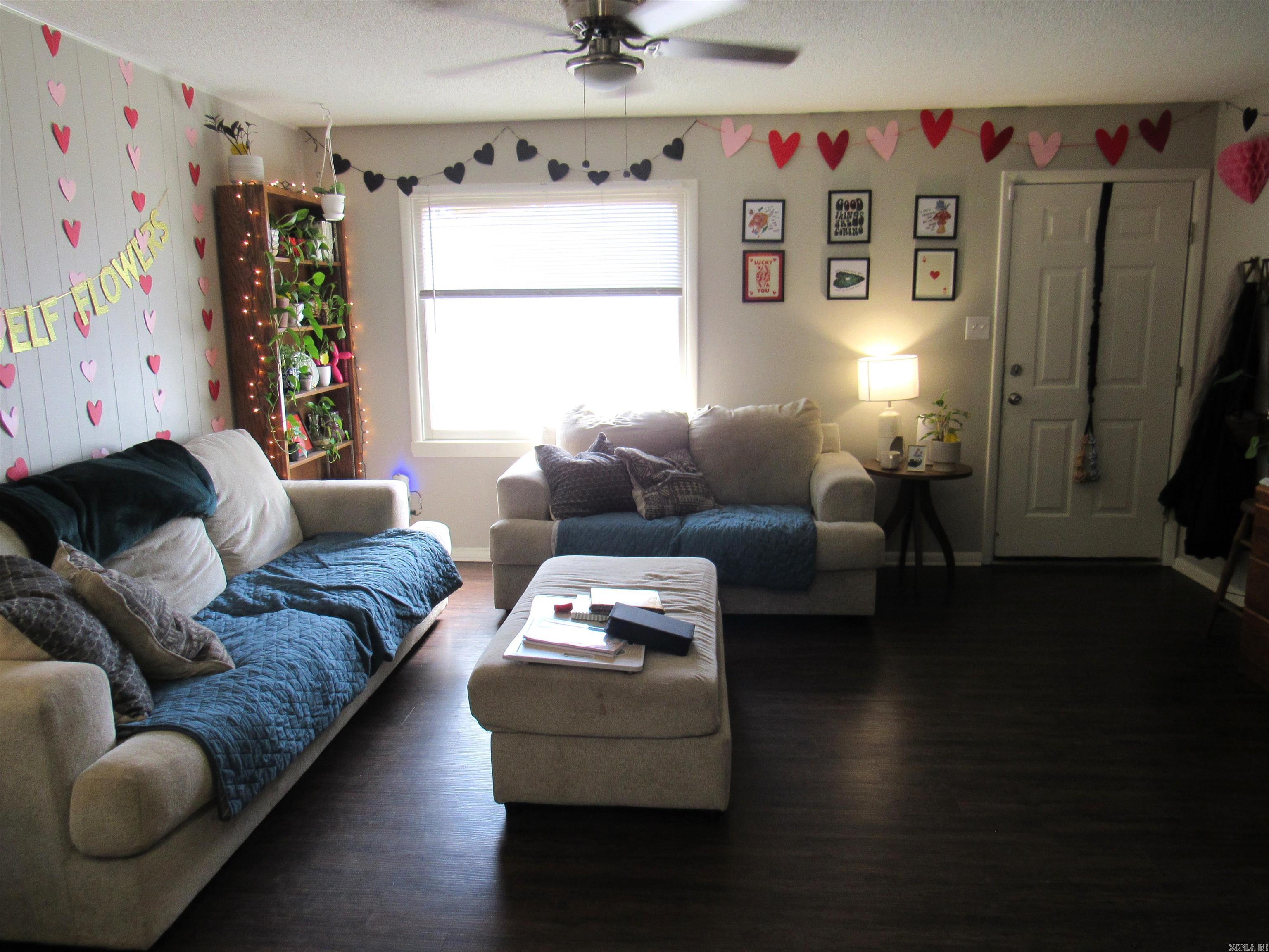 Moores Glendale - Residential Income