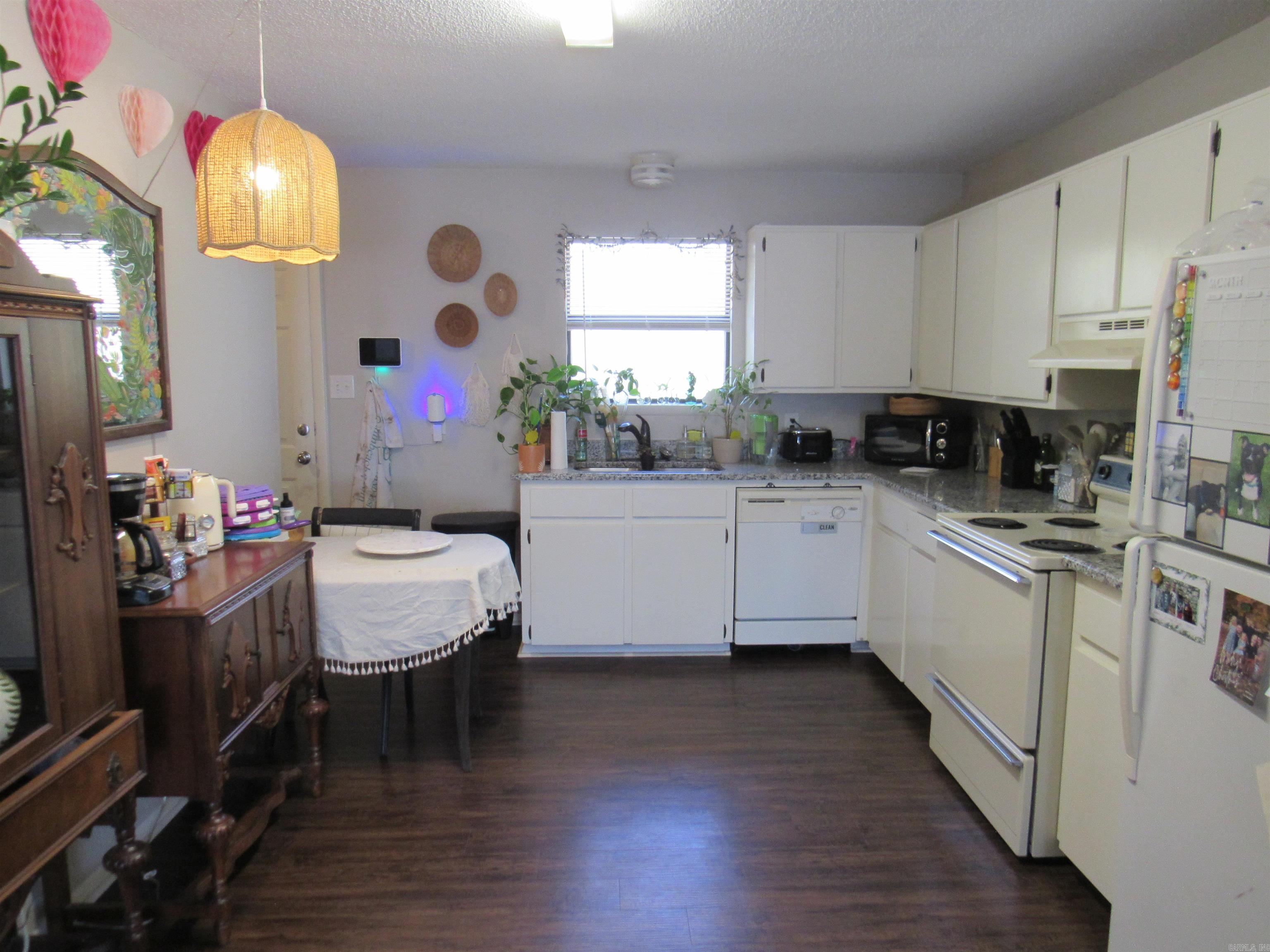 Moores Glendale - Residential Income