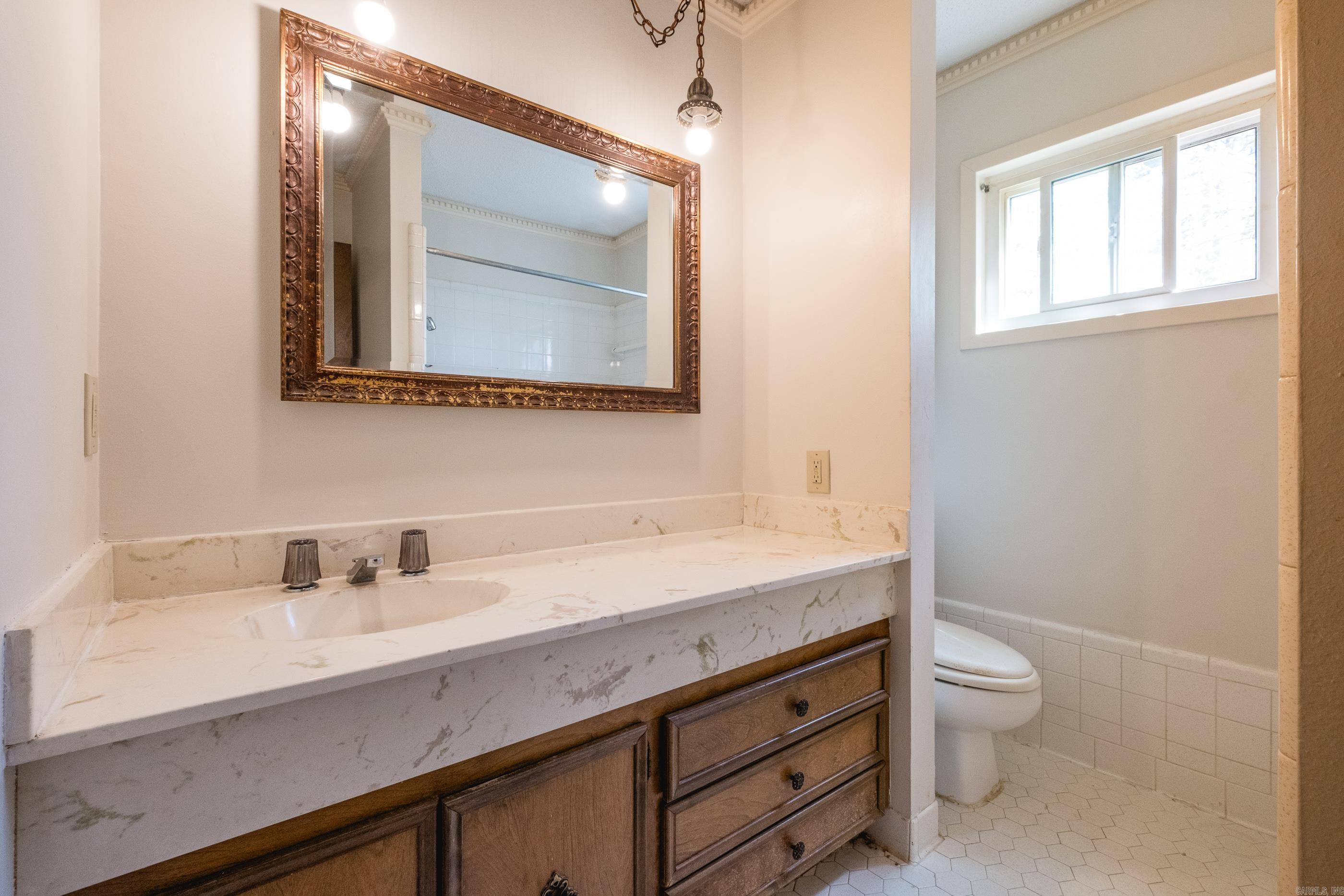 COLONY WEST - Residential