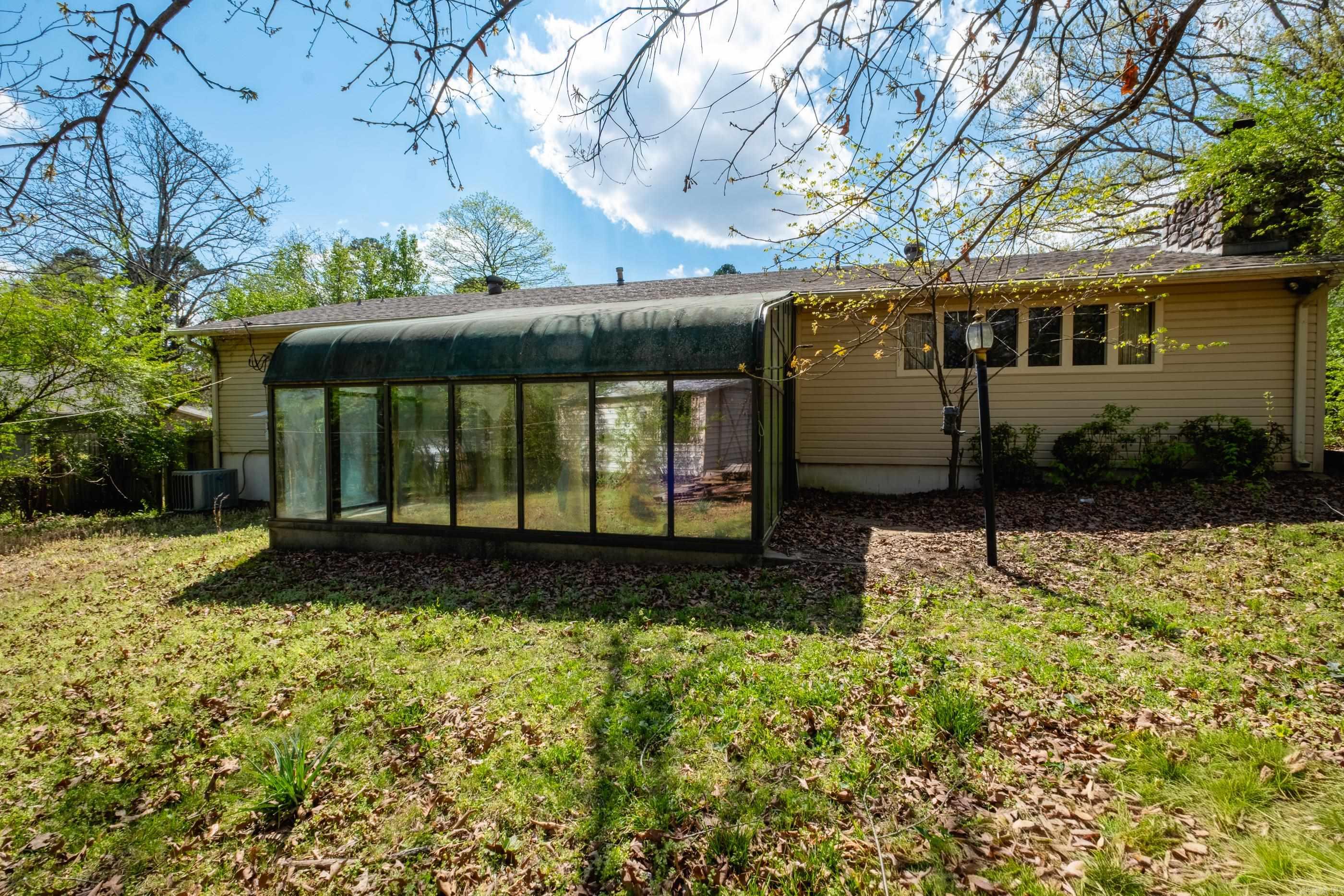 COLONY WEST - Residential