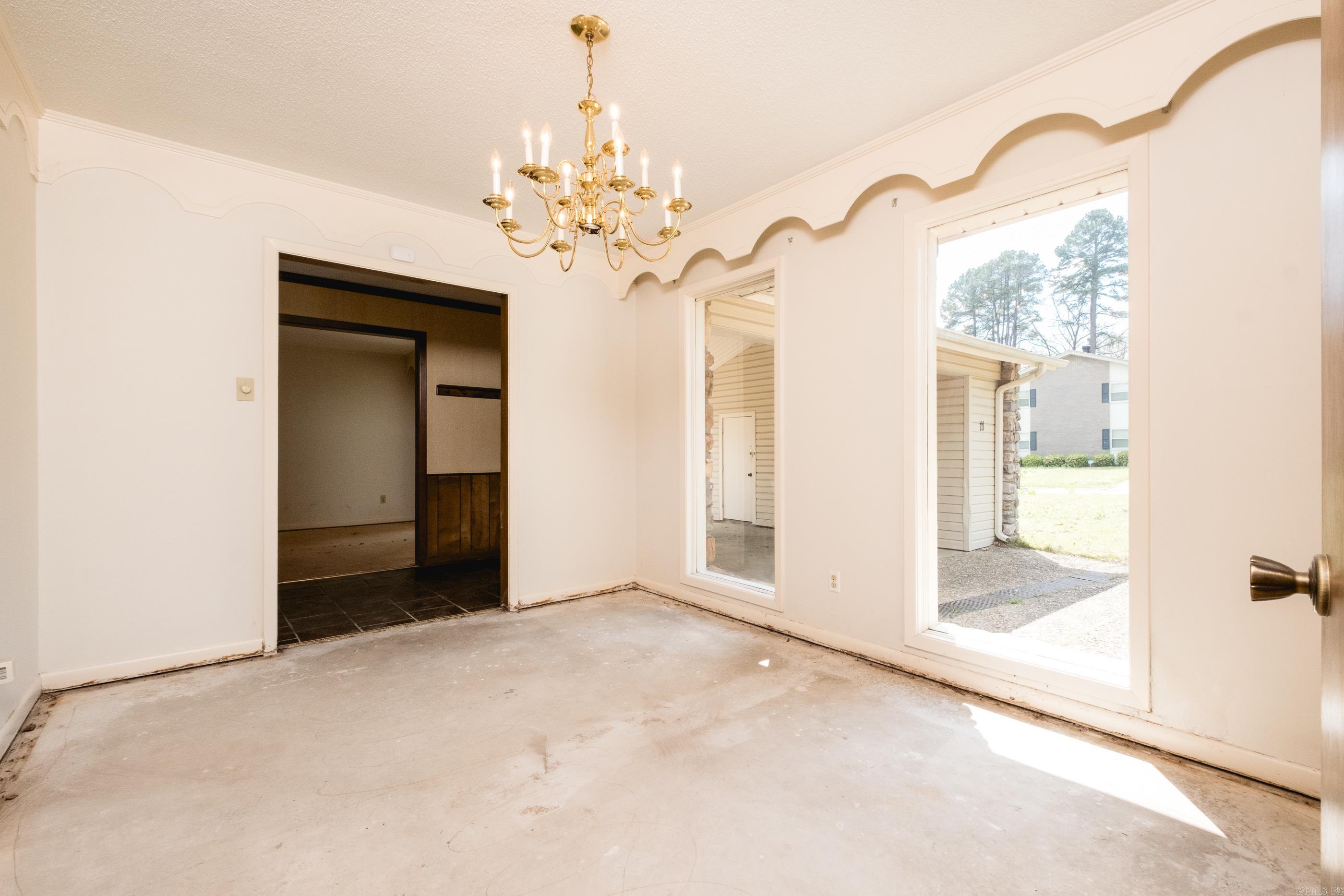 COLONY WEST - Residential