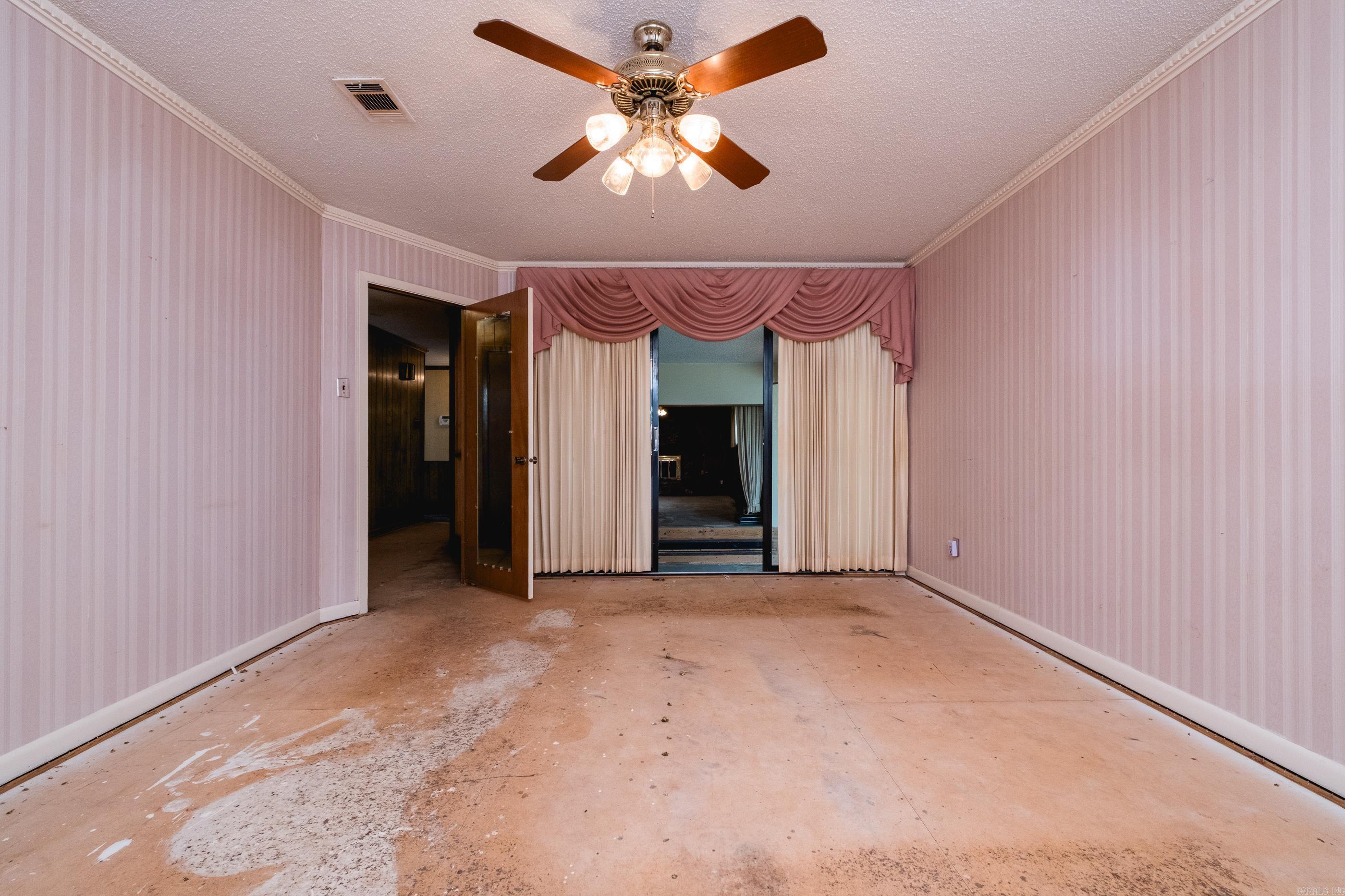 COLONY WEST - Residential