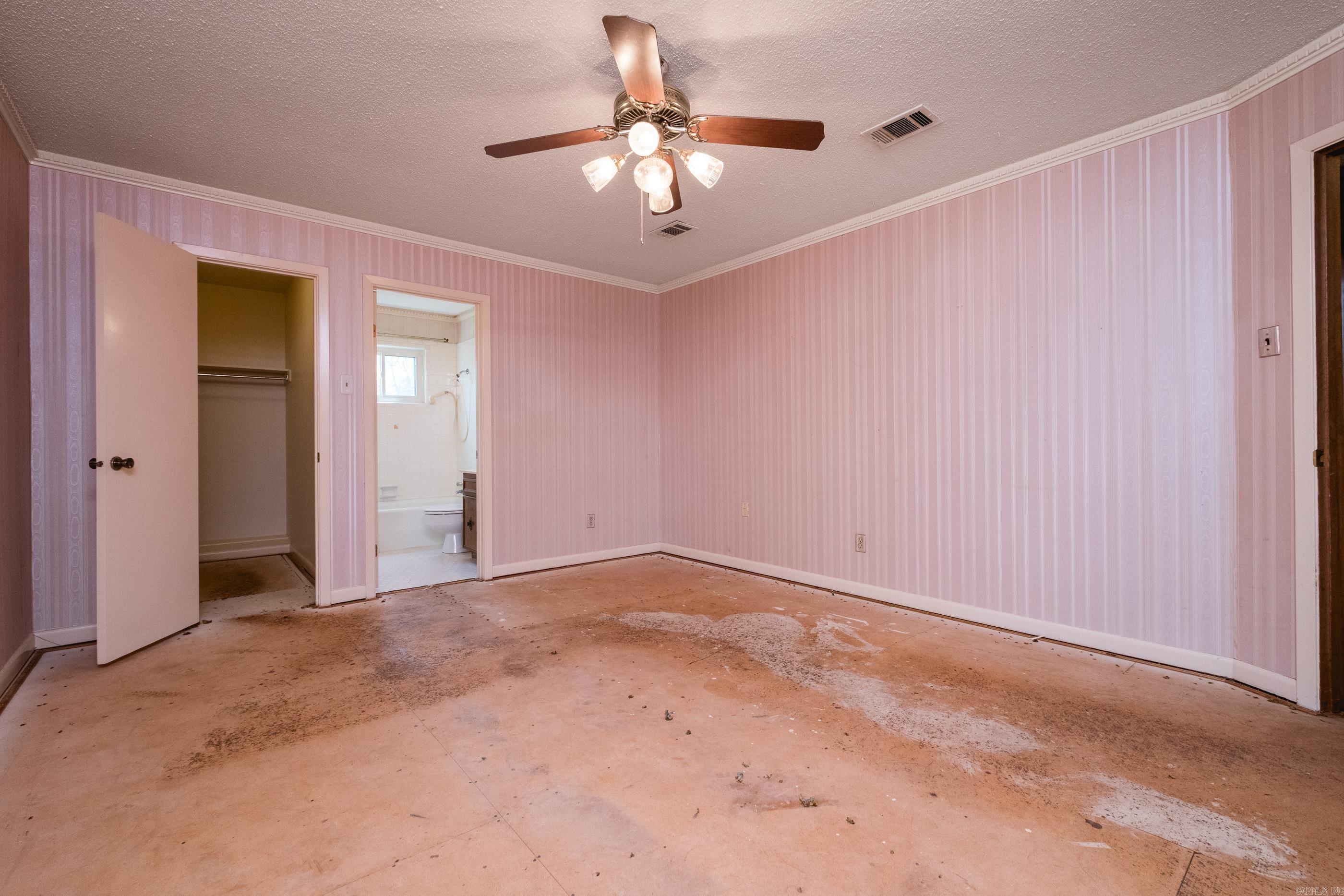 COLONY WEST - Residential