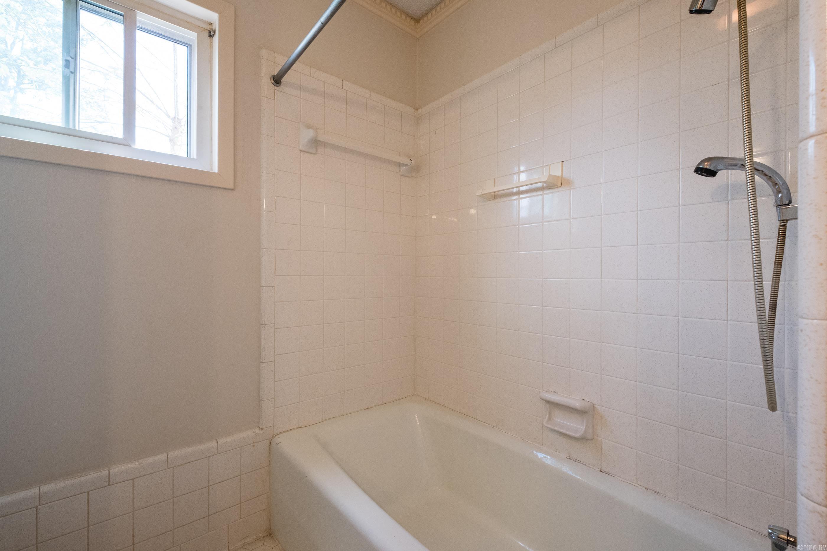 COLONY WEST - Residential