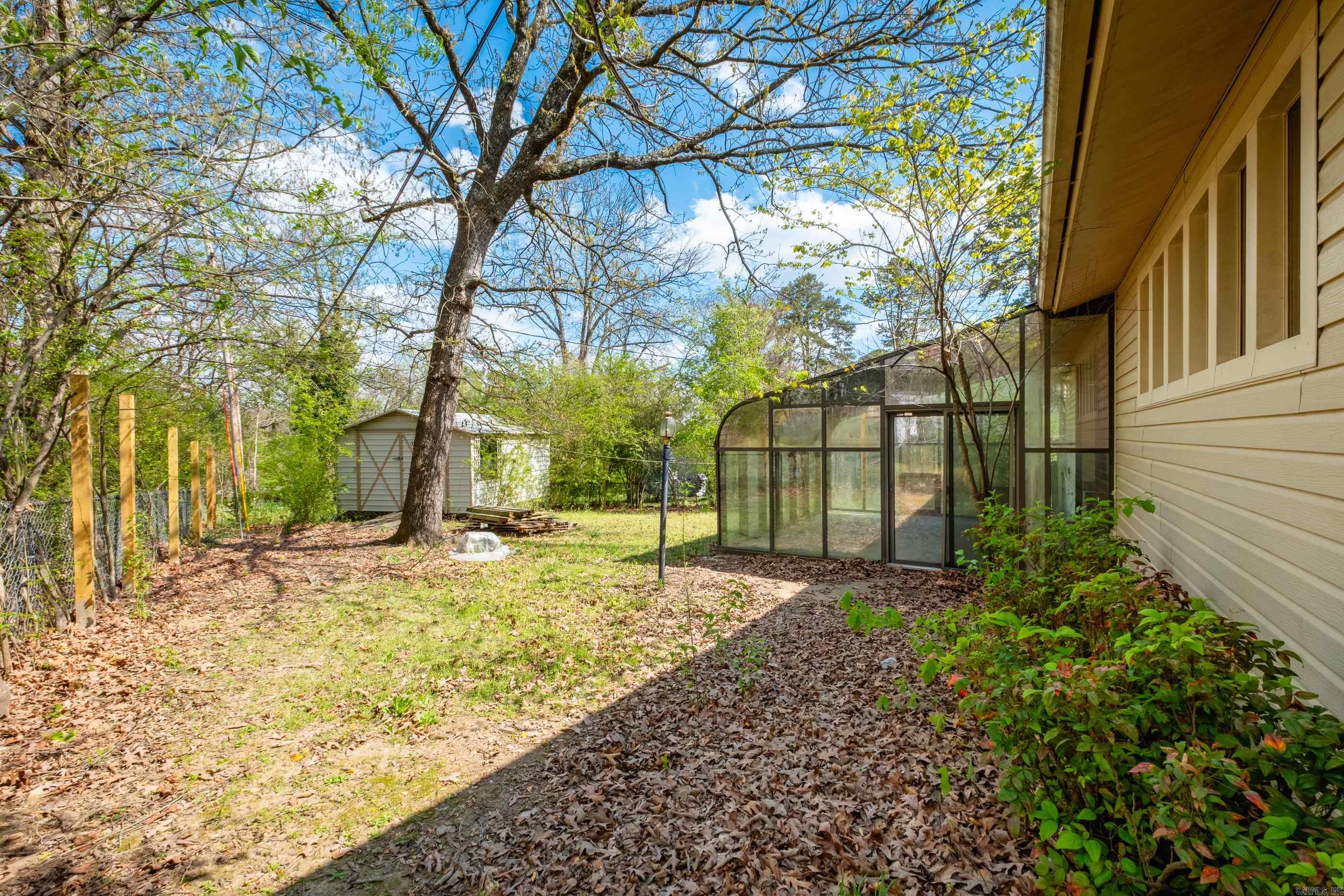 COLONY WEST - Residential