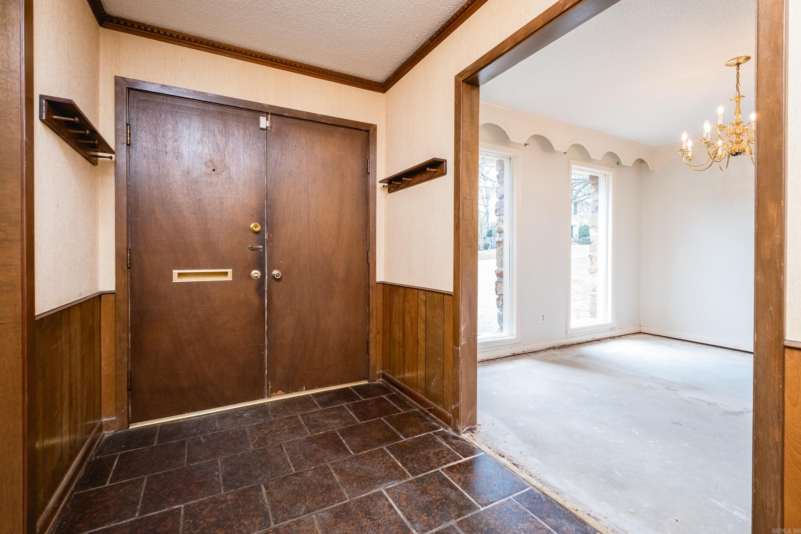 COLONY WEST - Residential