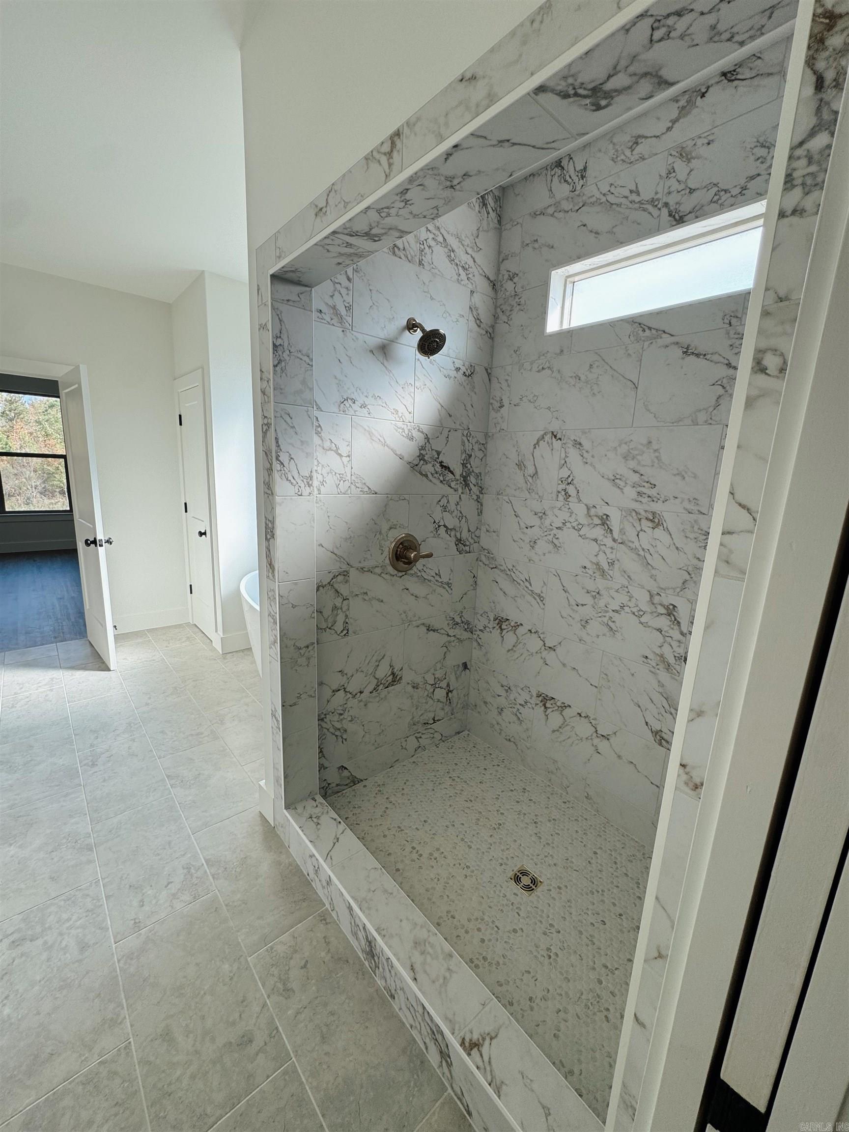 CREEKSIDE - Residential