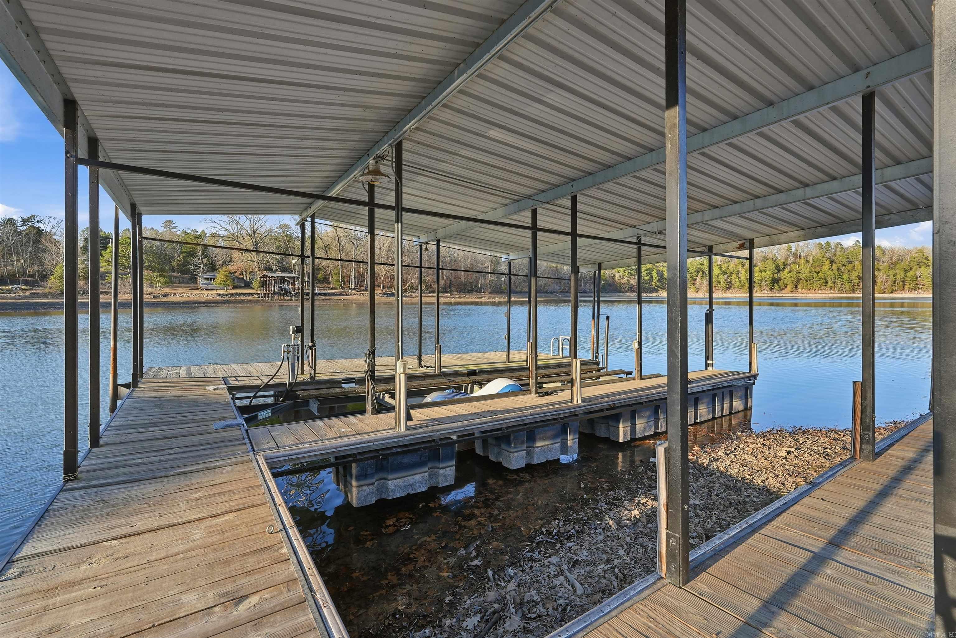 LAKE FOREST SHORES - Residential