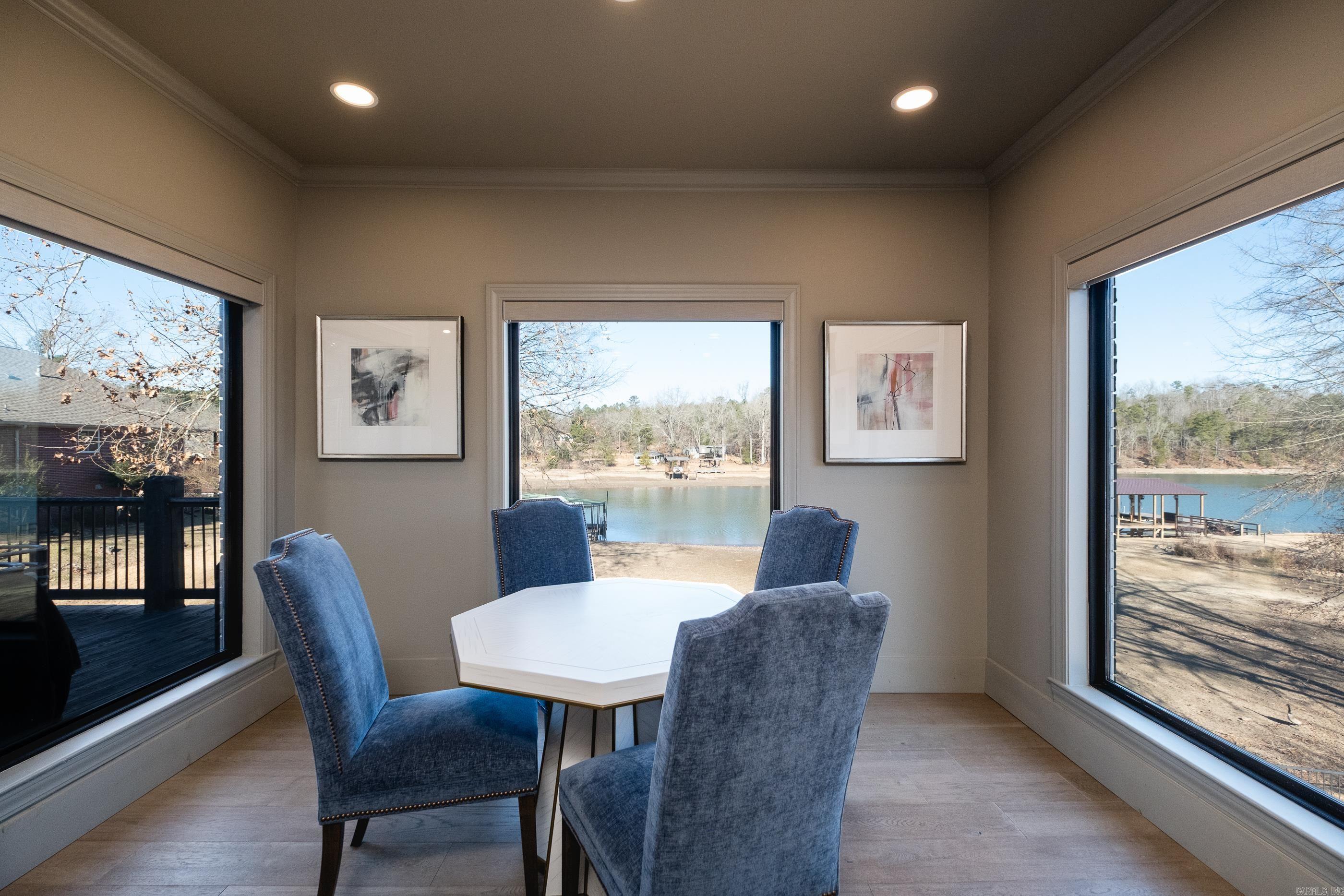 LAKE FOREST SHORES - Residential