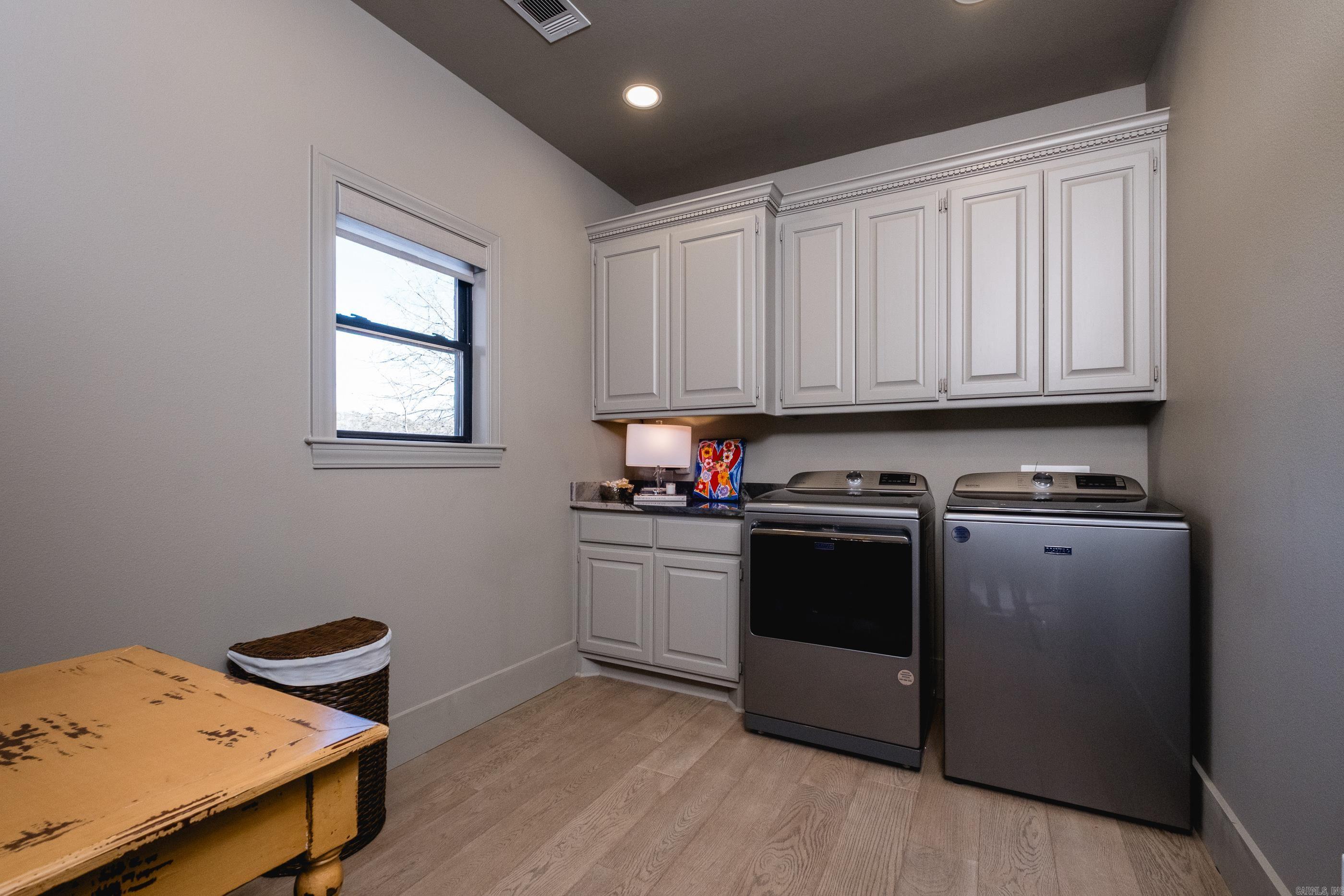 LAKE FOREST SHORES - Residential