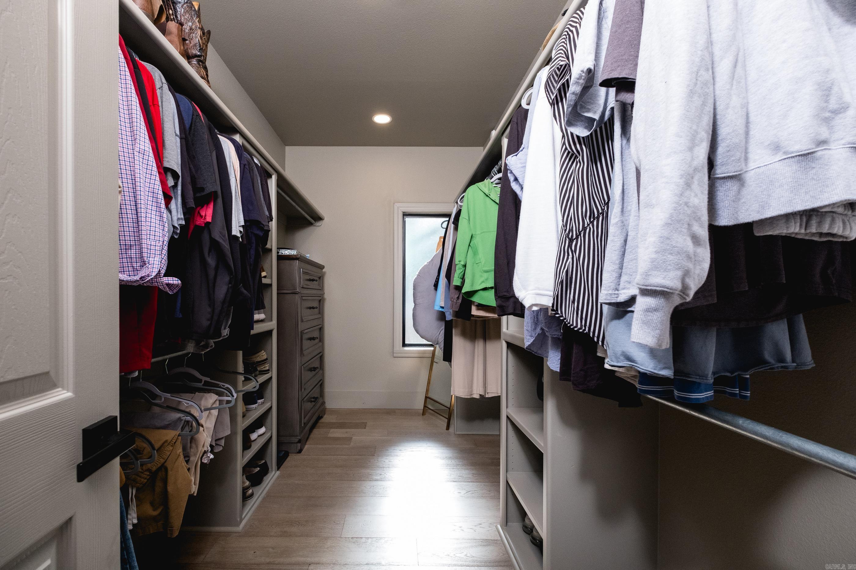 LAKE FOREST SHORES - Residential