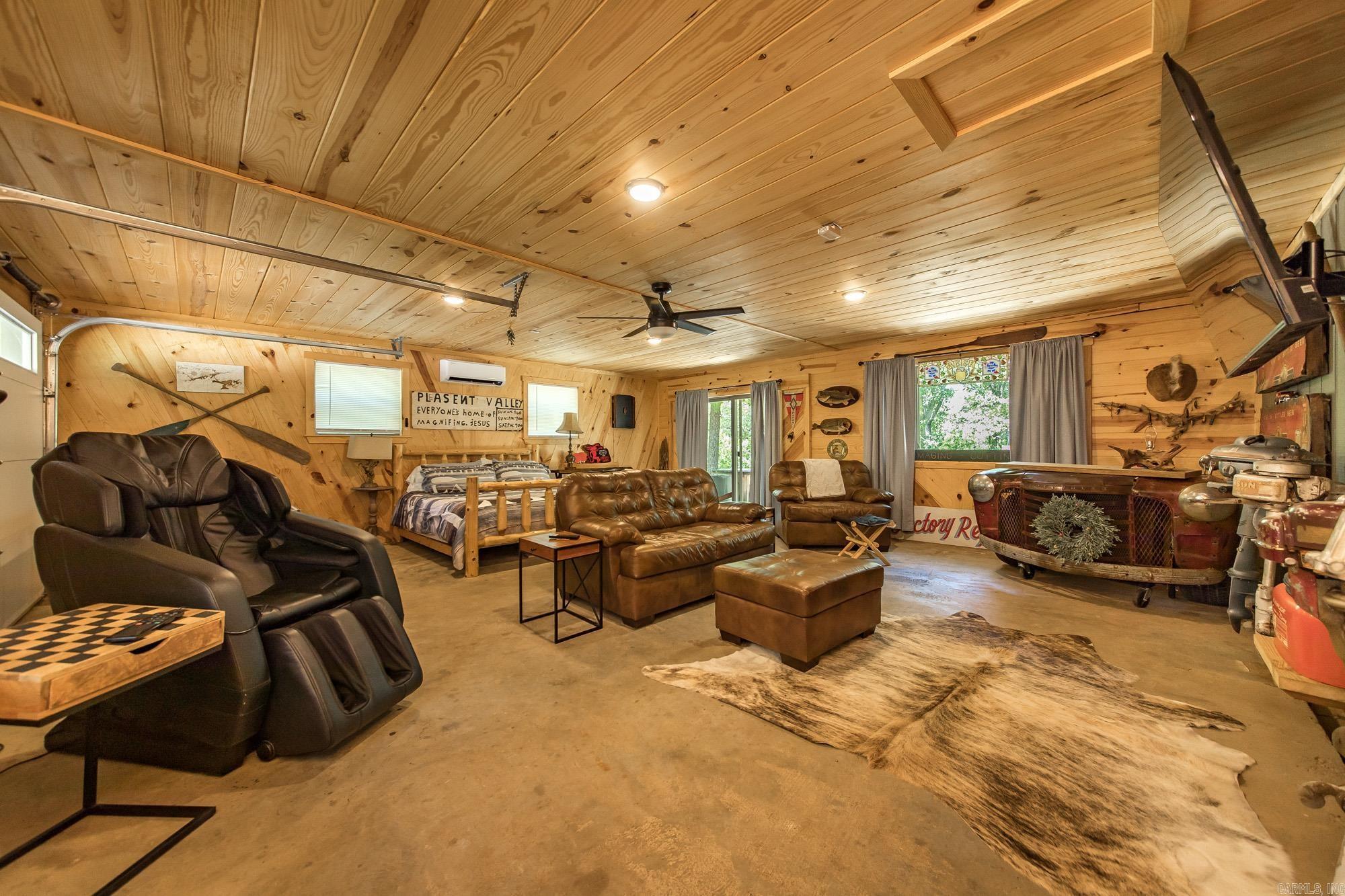 FRONTIER CANYON - LAKE - Residential