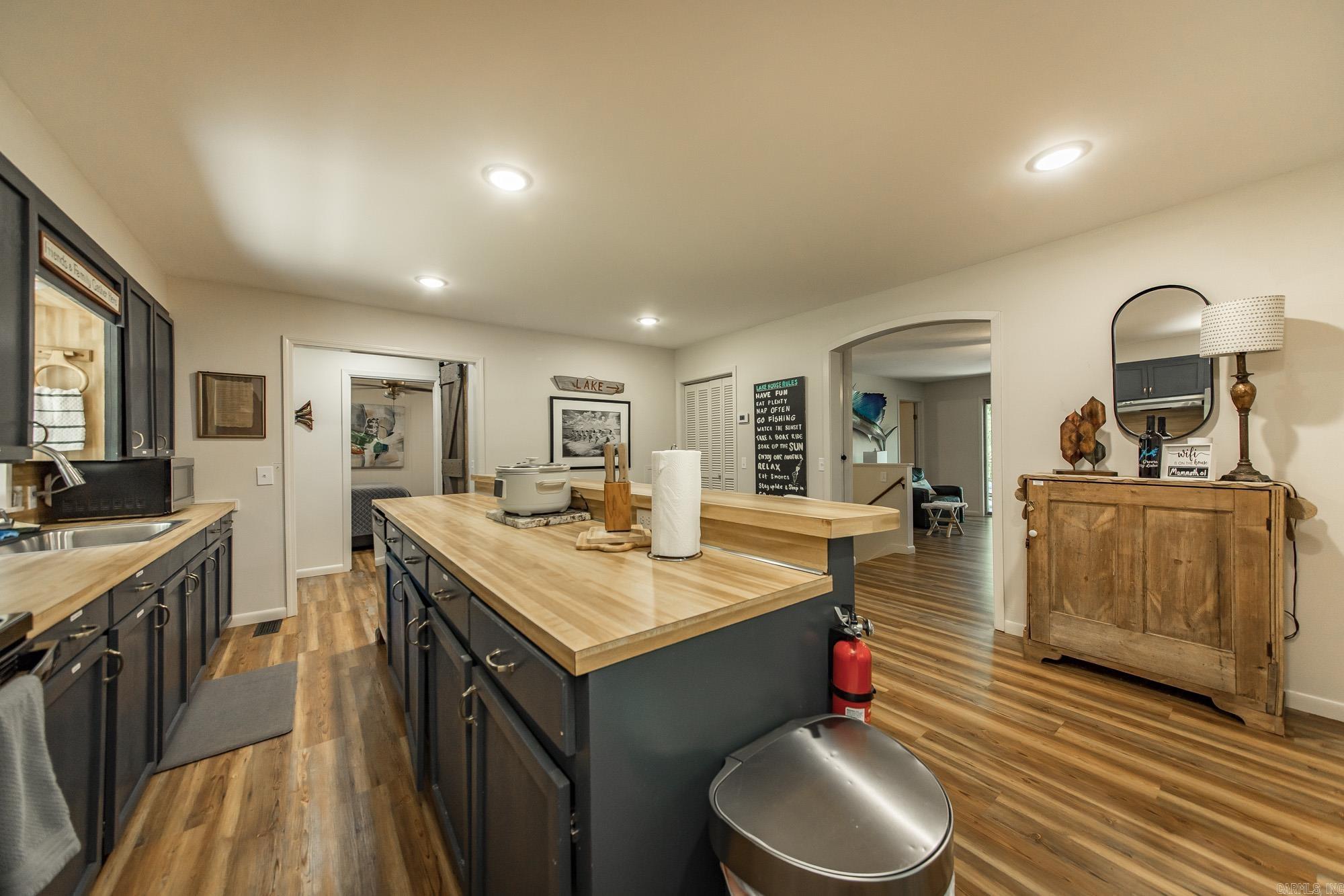 FRONTIER CANYON - LAKE - Residential