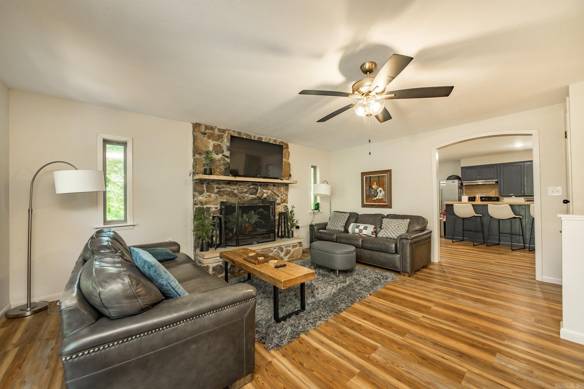 FRONTIER CANYON - LAKE - Residential