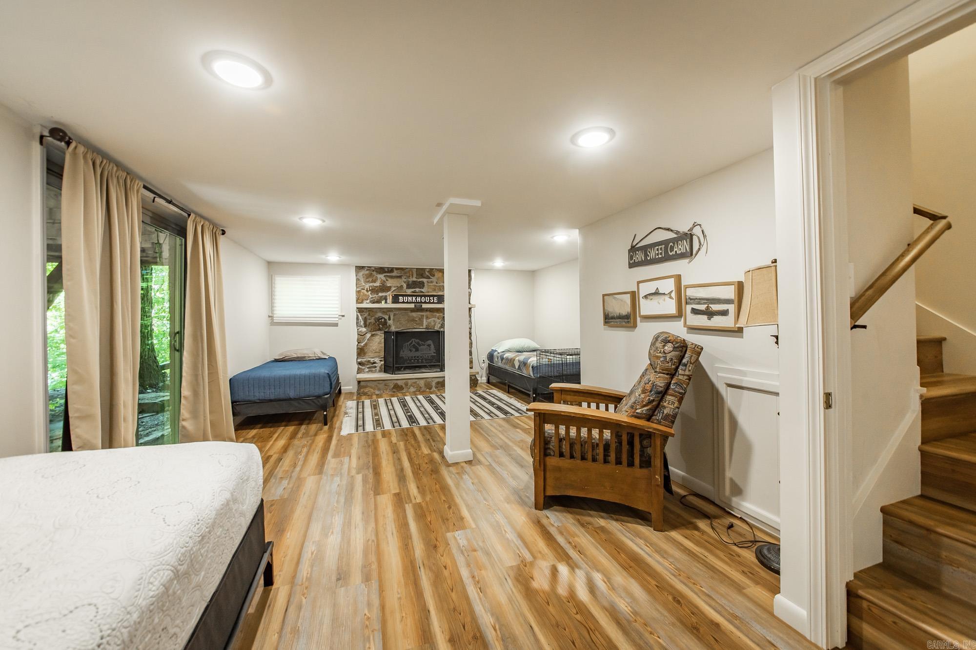 FRONTIER CANYON - LAKE - Residential