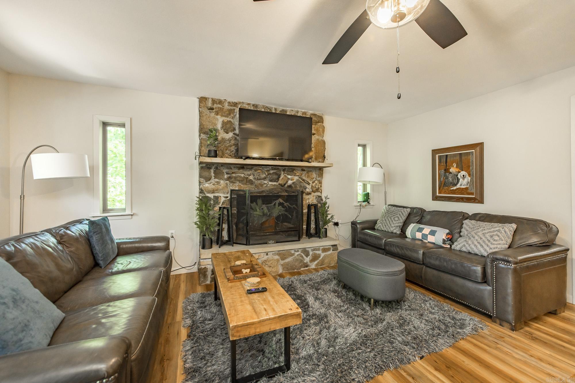 FRONTIER CANYON - LAKE - Residential