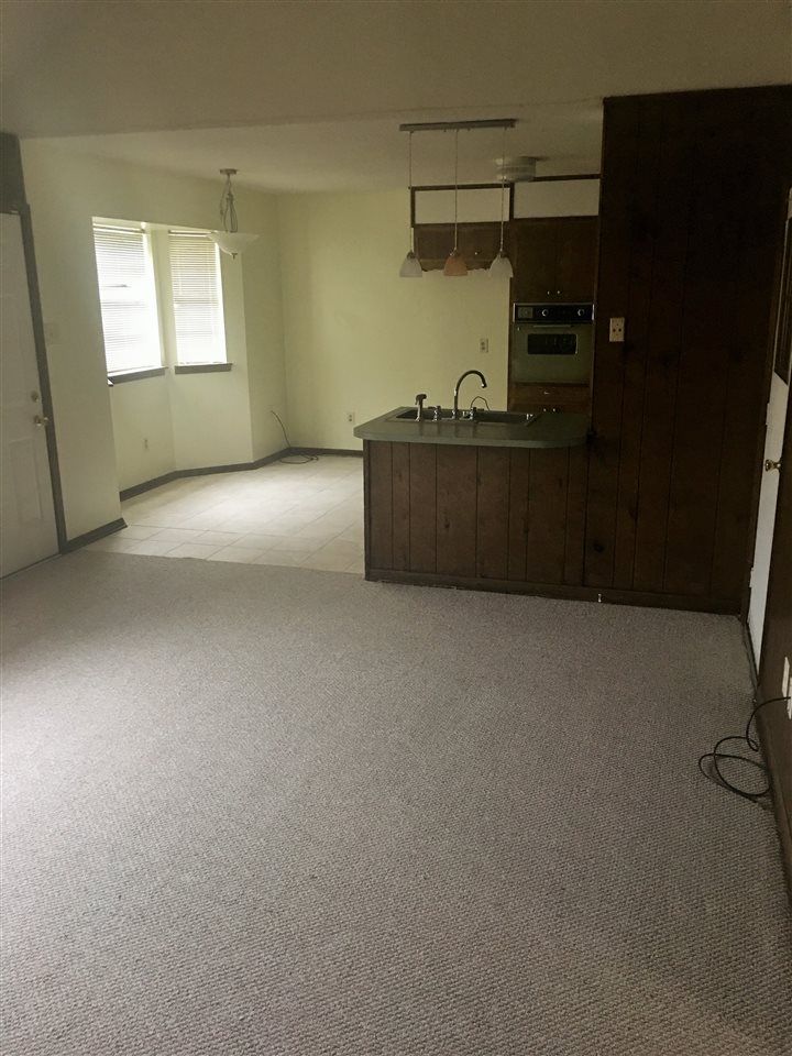 Jefferson Heights South Unit #2 - Residential Lease