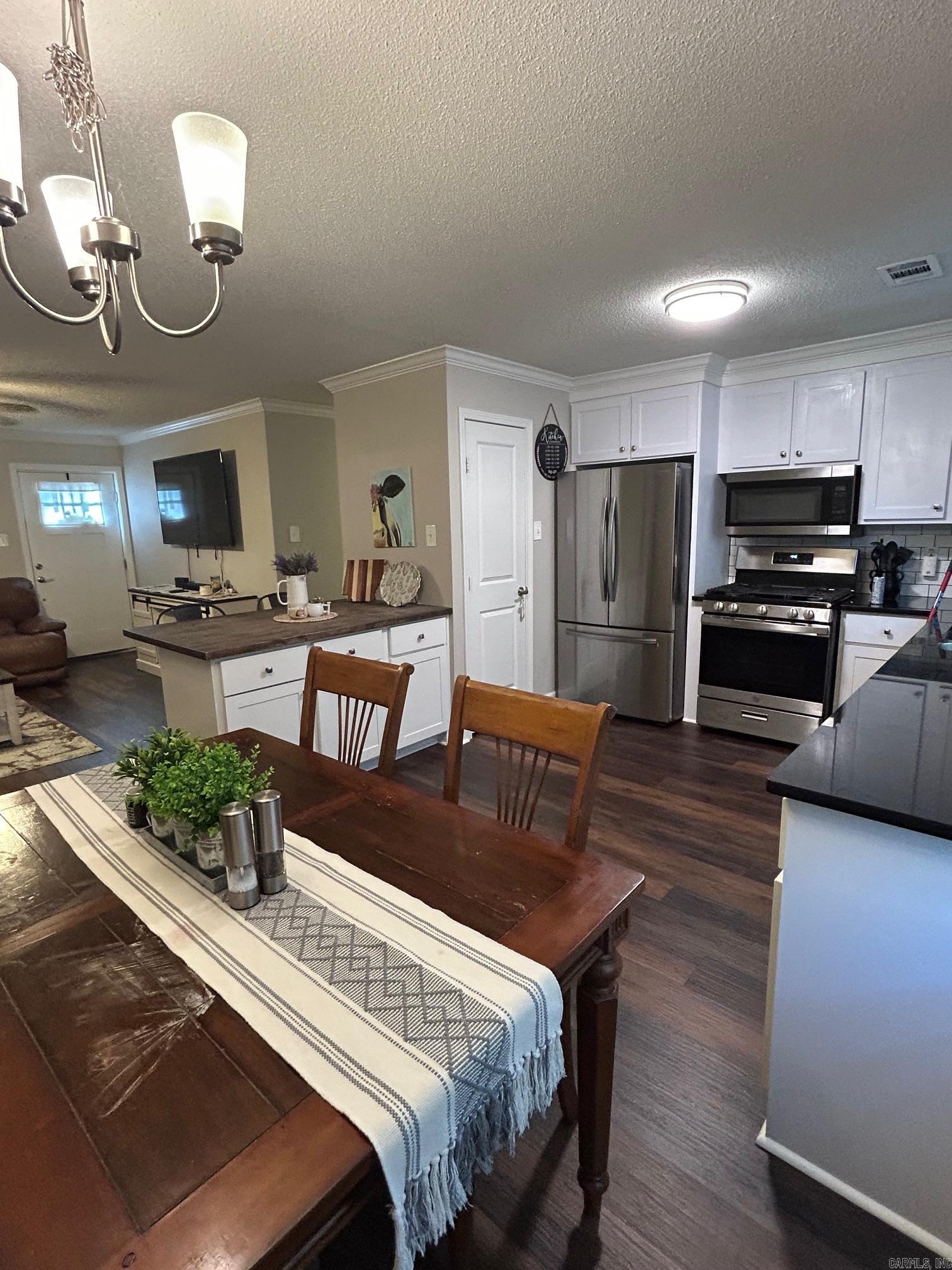 PHEASANT RUN - Residential