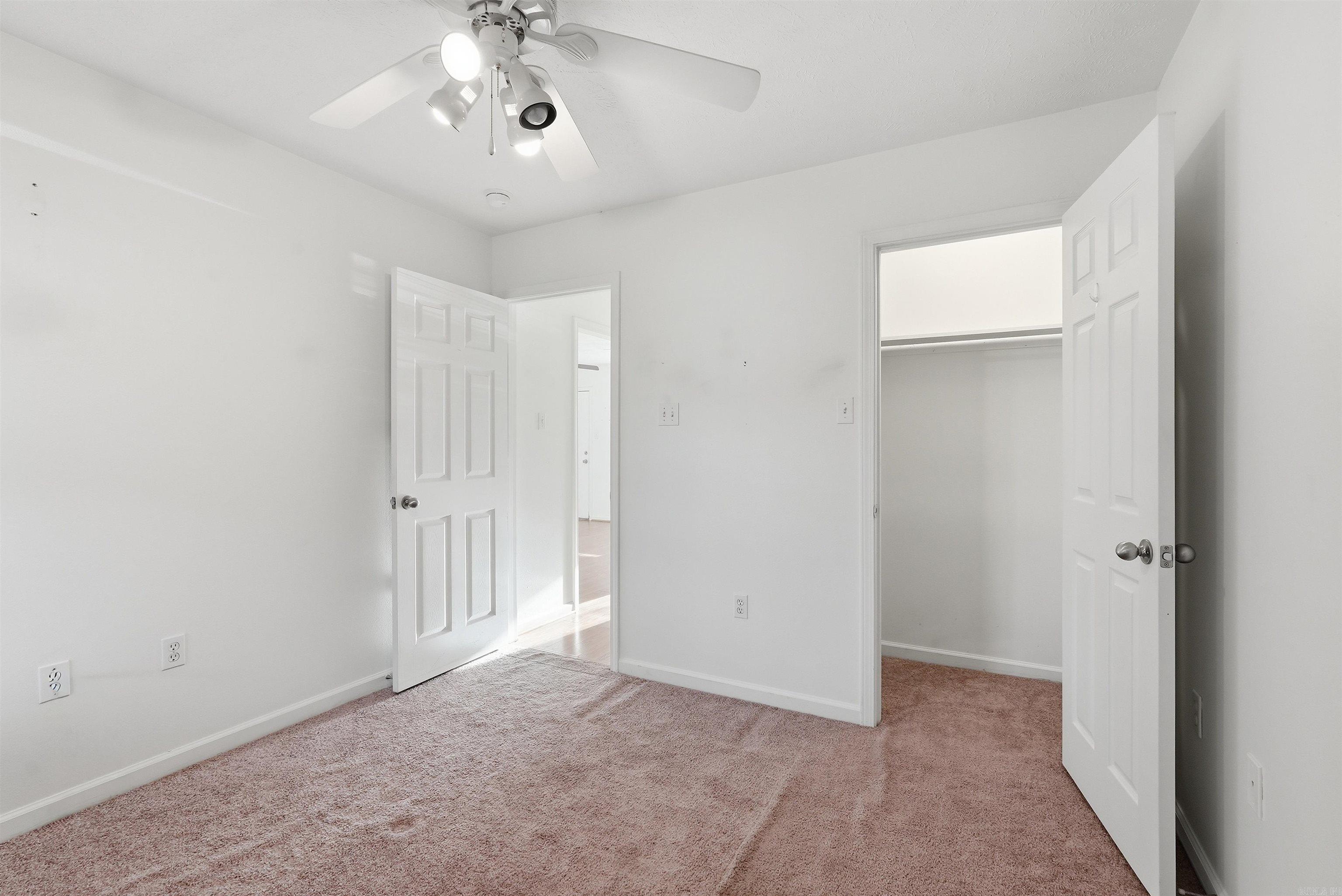 THE FALLS P.U.D. - Residential