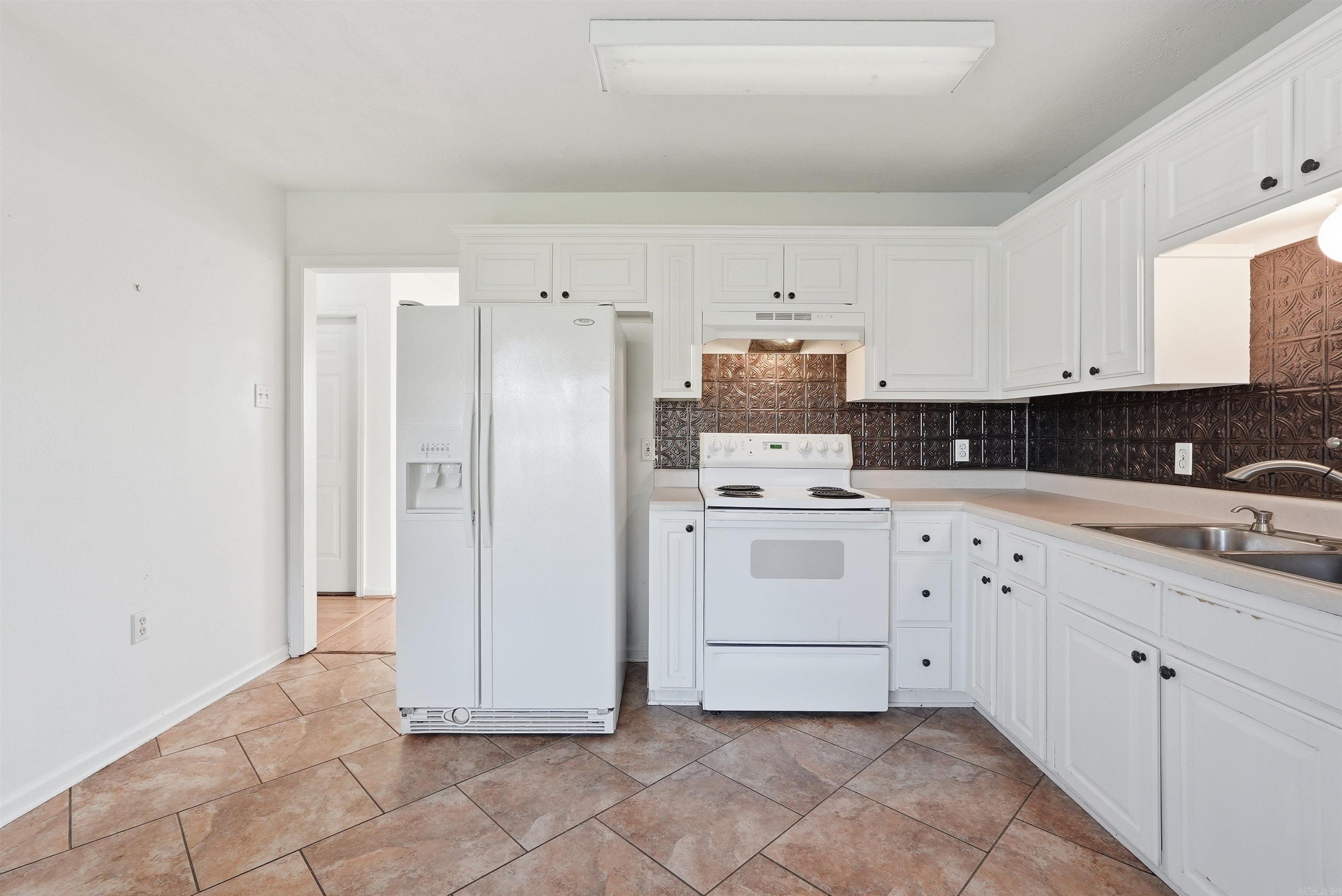 THE FALLS P.U.D. - Residential