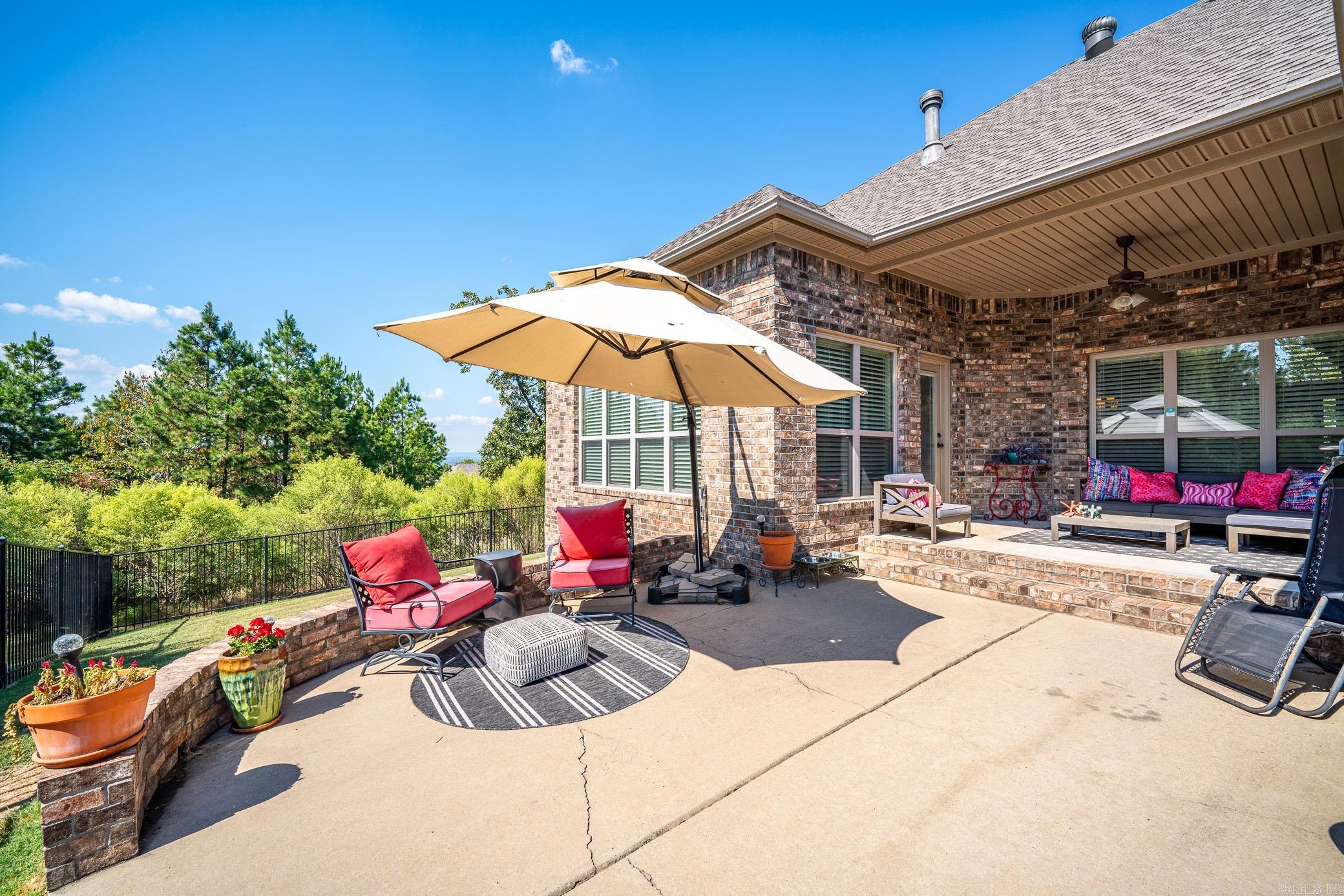 Majestic Pointe - Residential