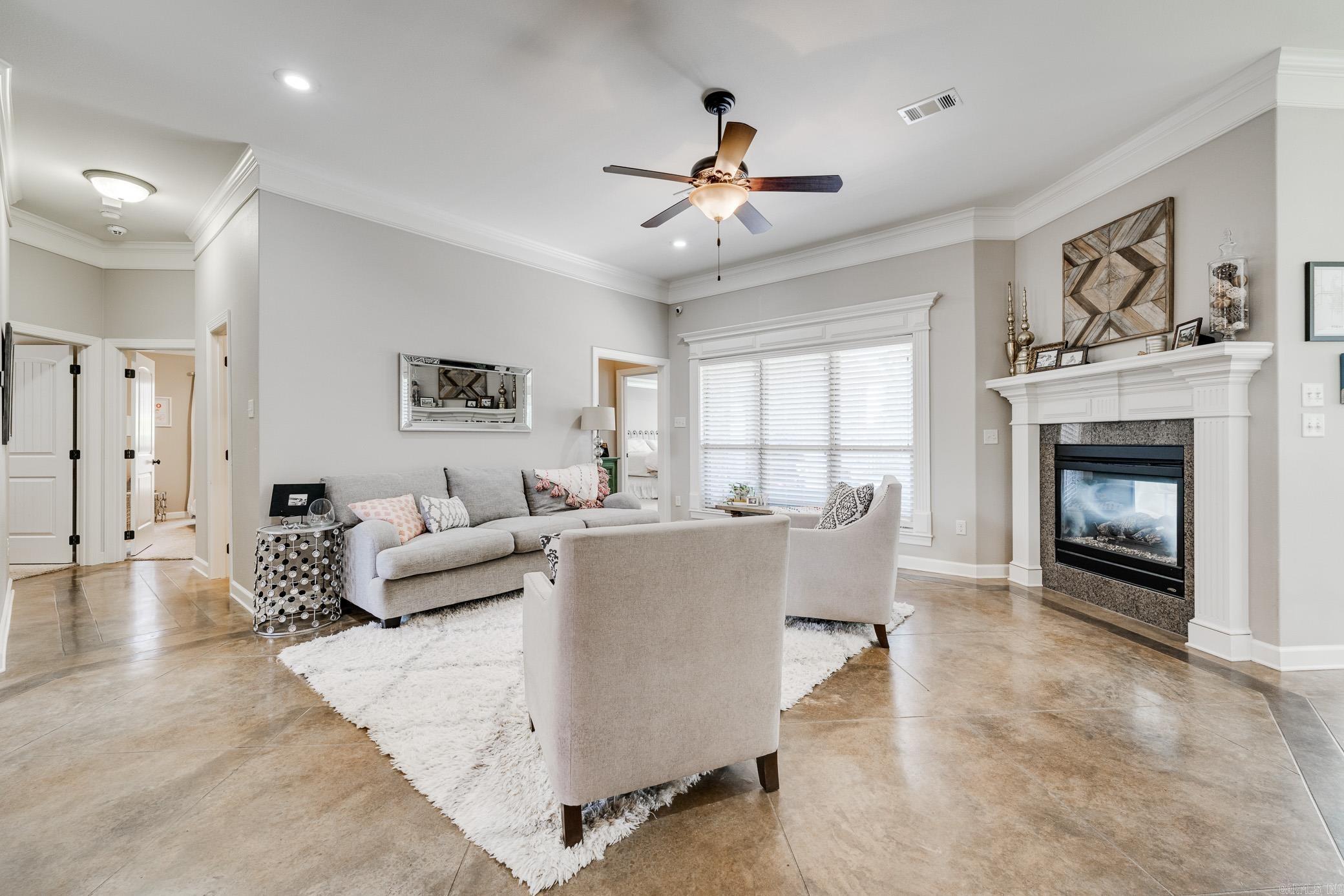 Majestic Pointe - Residential