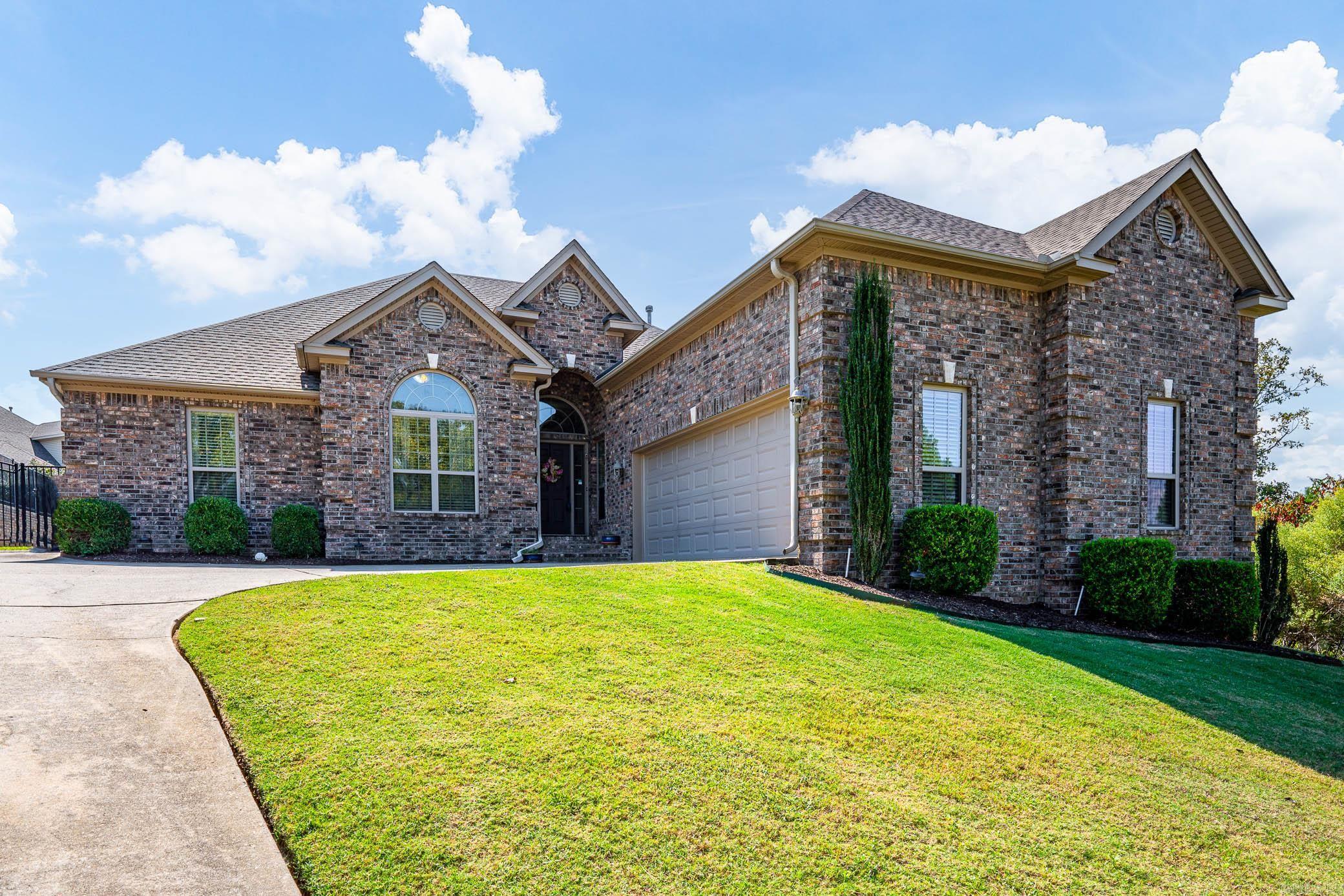 Majestic Pointe - Residential