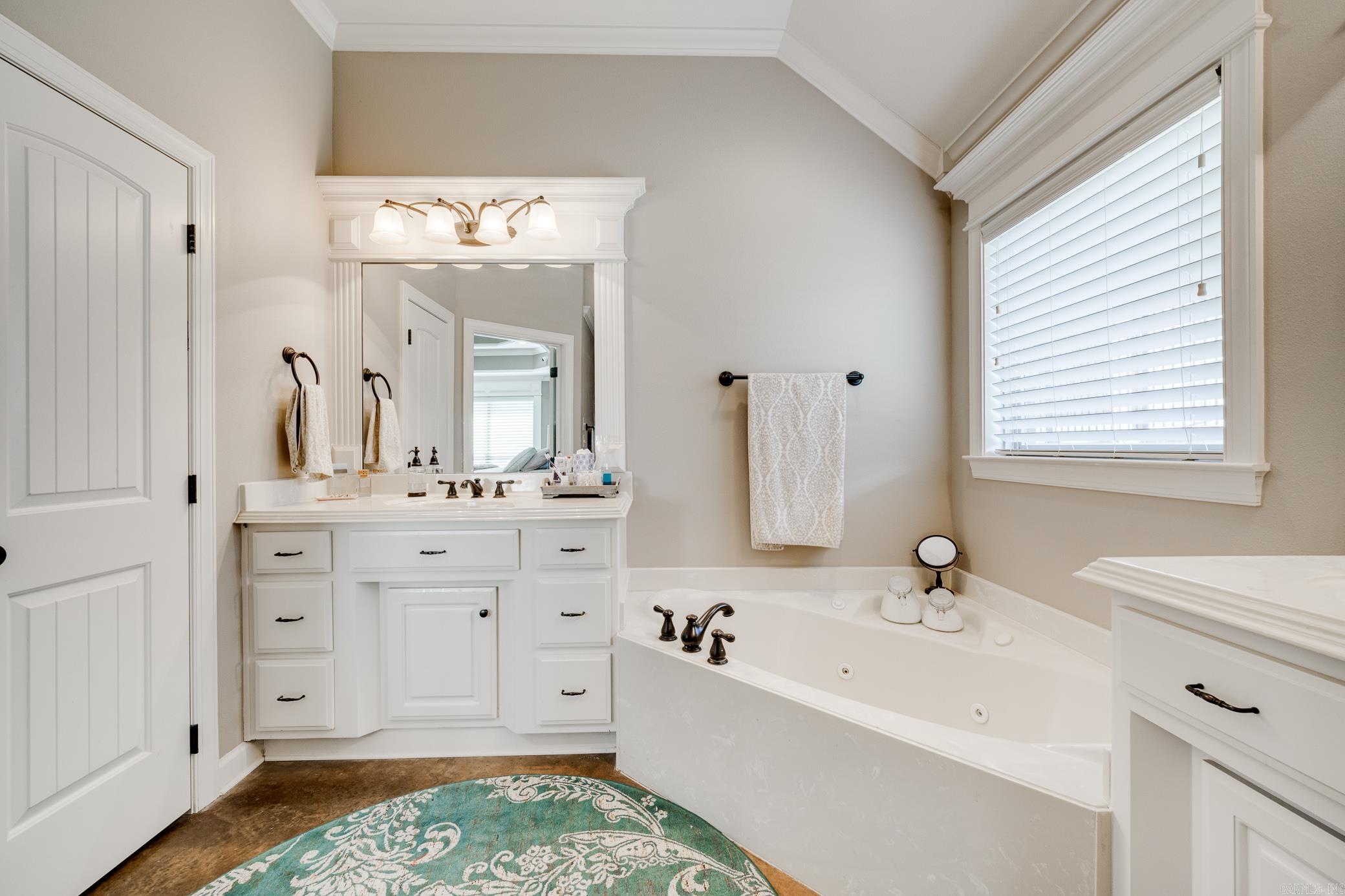 Majestic Pointe - Residential