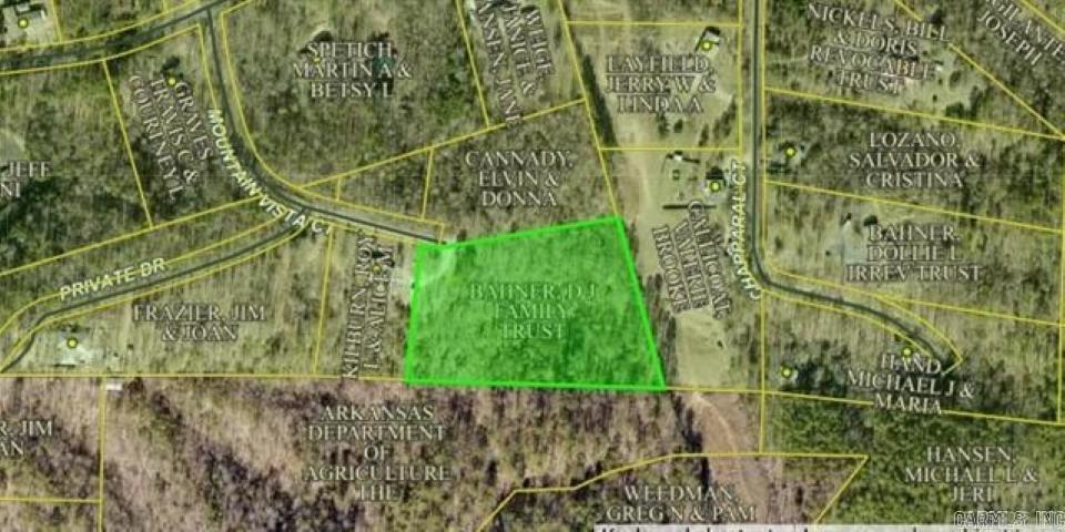 3.14 Acres in Fountain Lake School District. Build on this gorgeous acreage with breathtaking views.