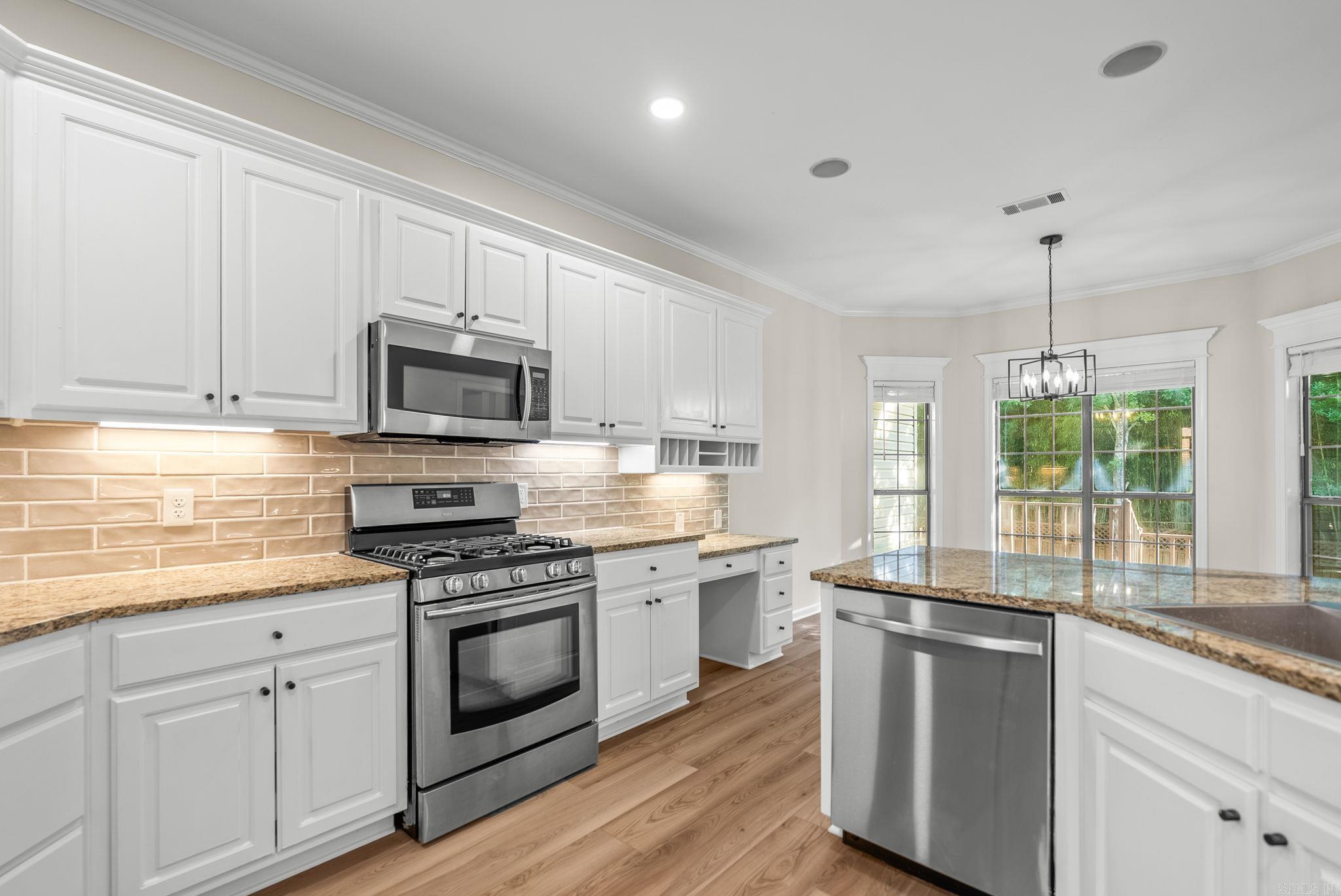 CHENAL VALLEY DUQUESNE COMMUNITY - Residential