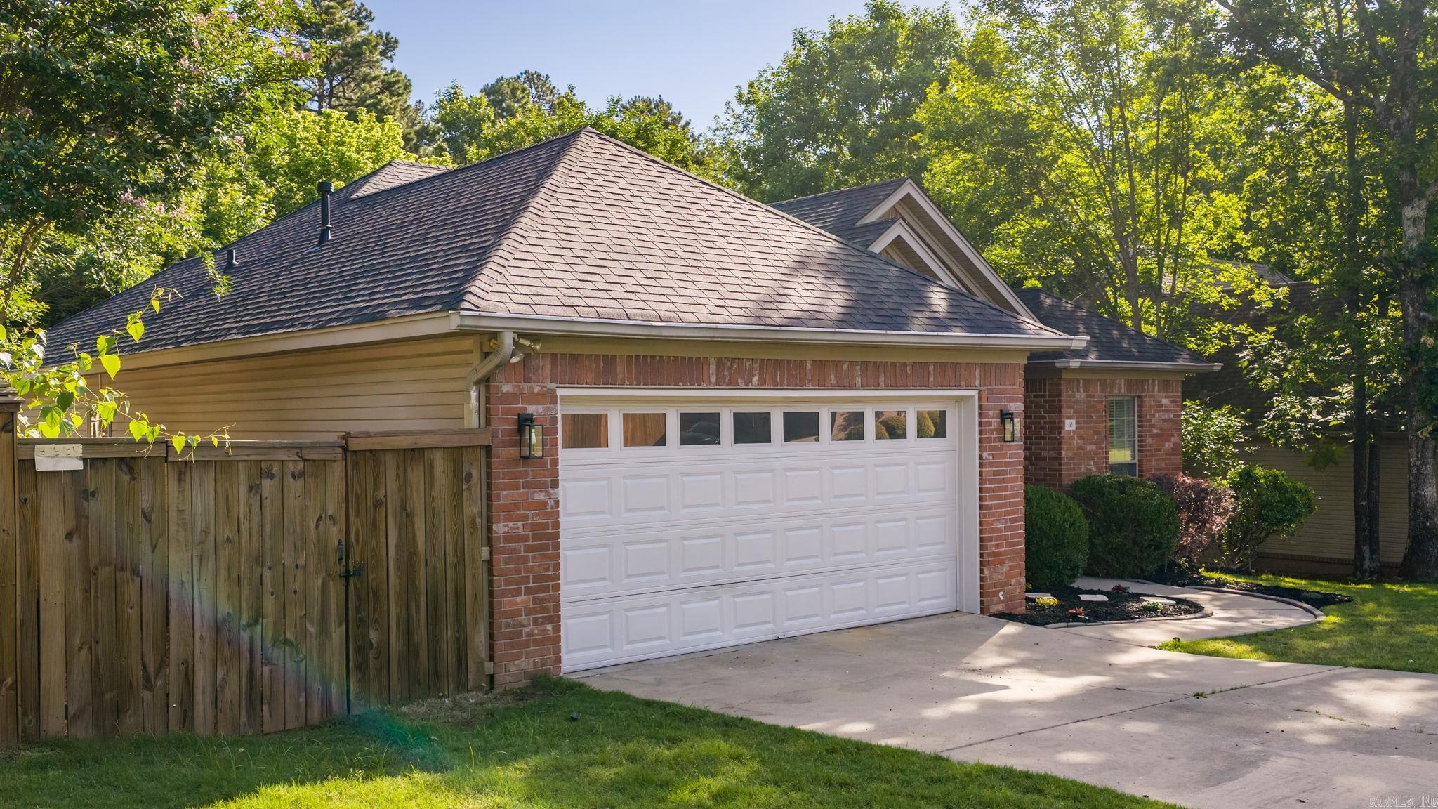 CHENAL VALLEY DUQUESNE COMMUNITY - Residential