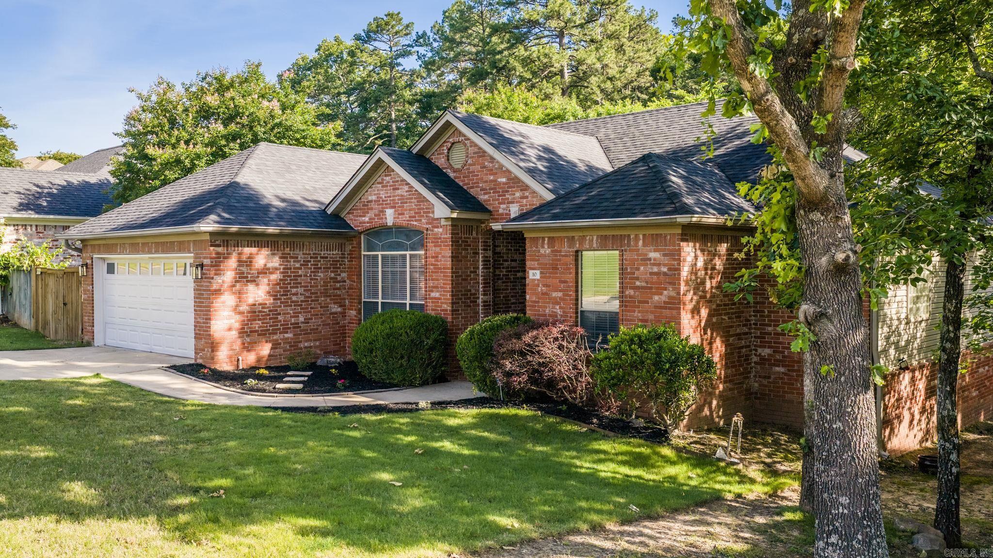 CHENAL VALLEY DUQUESNE COMMUNITY - Residential