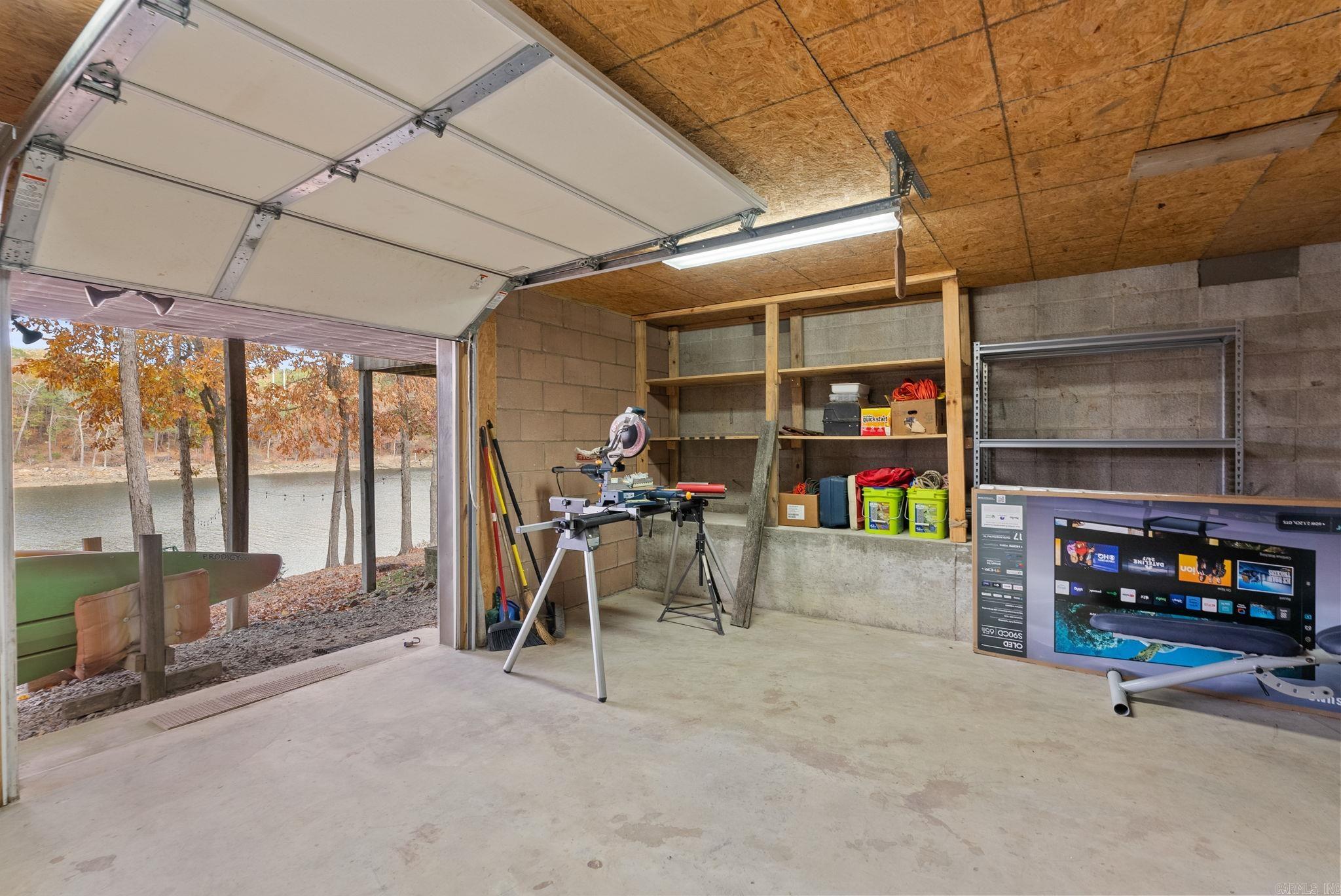 SYLVAN SHORES - LAKE - Residential