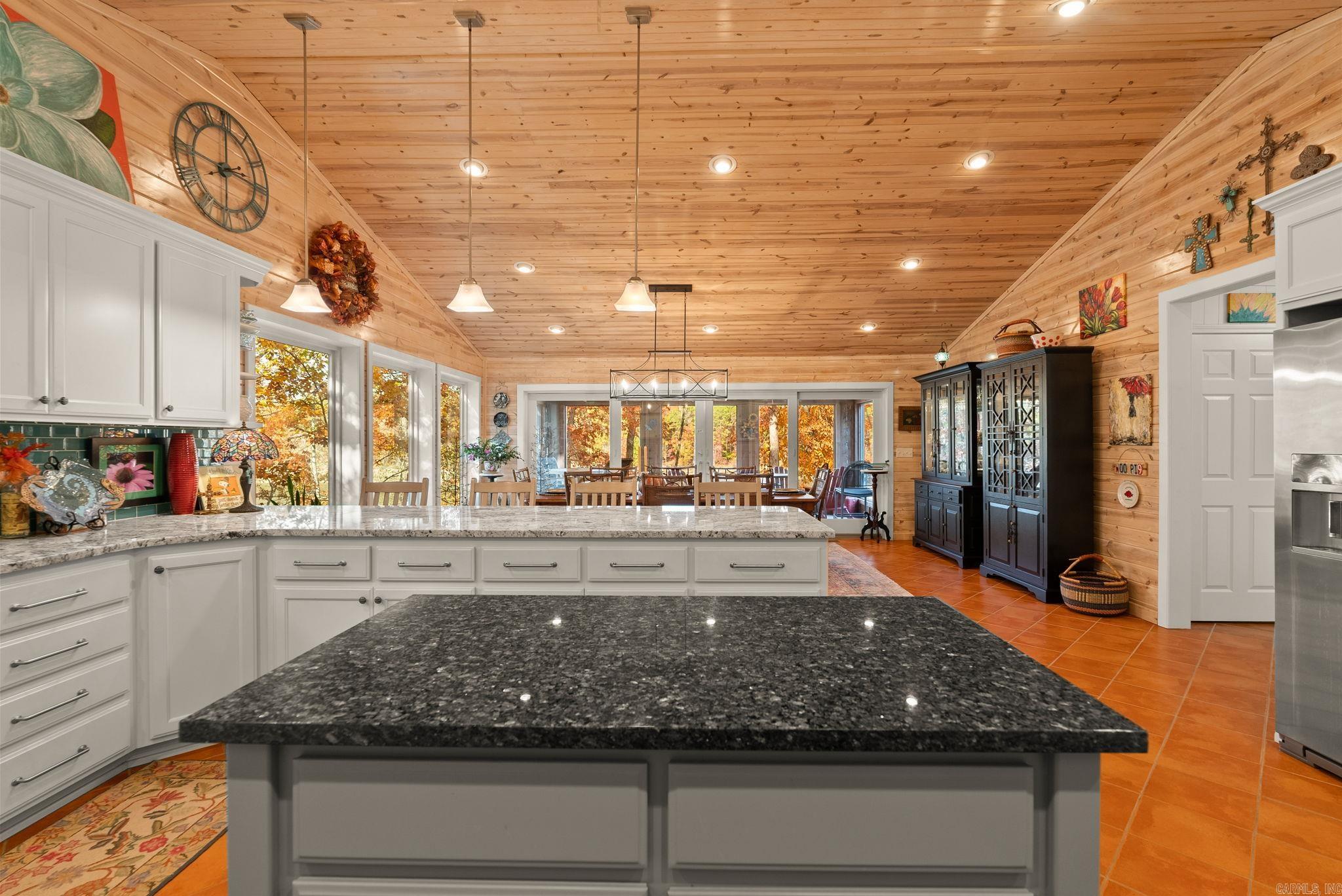 SYLVAN SHORES - LAKE - Residential