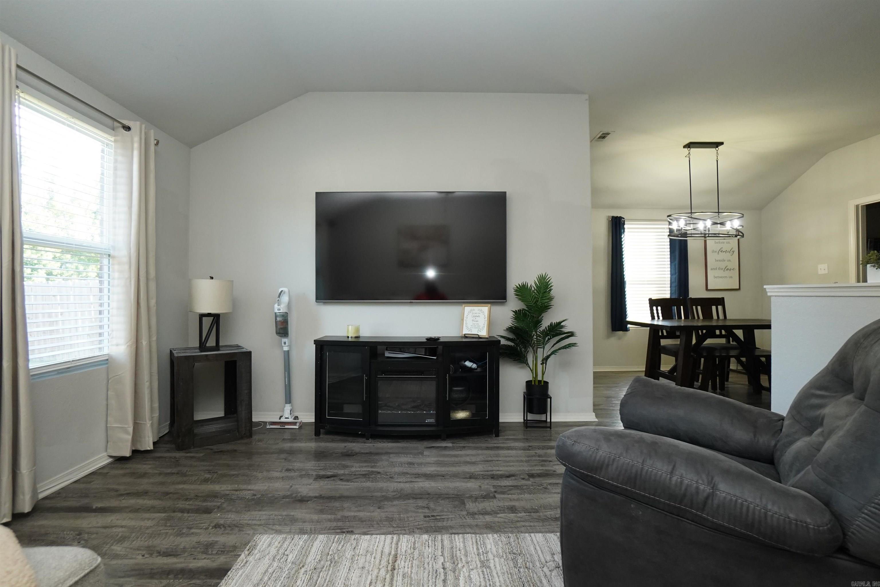 TRAMMEL ESTATES - Residential