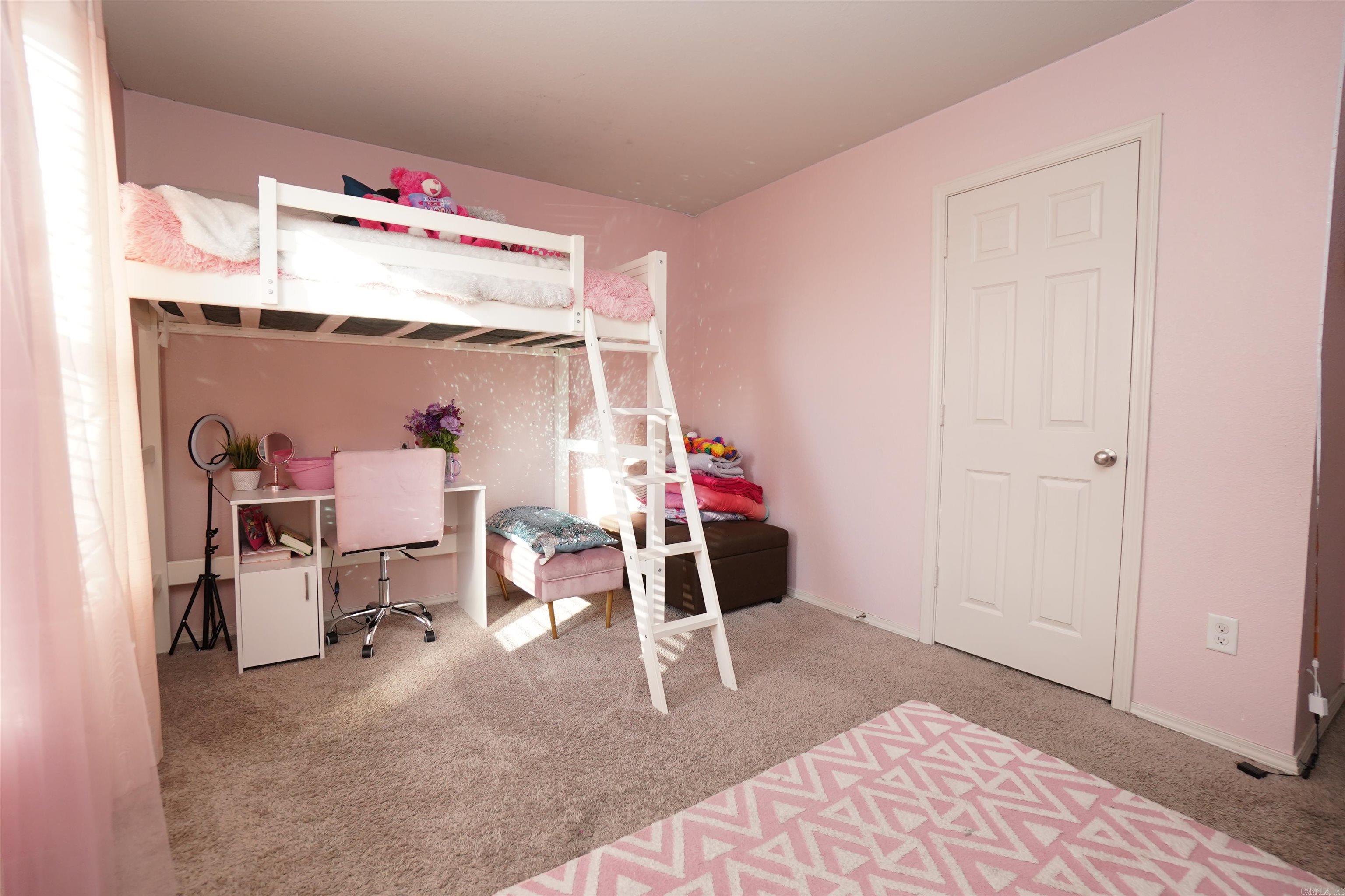 TRAMMEL ESTATES - Residential