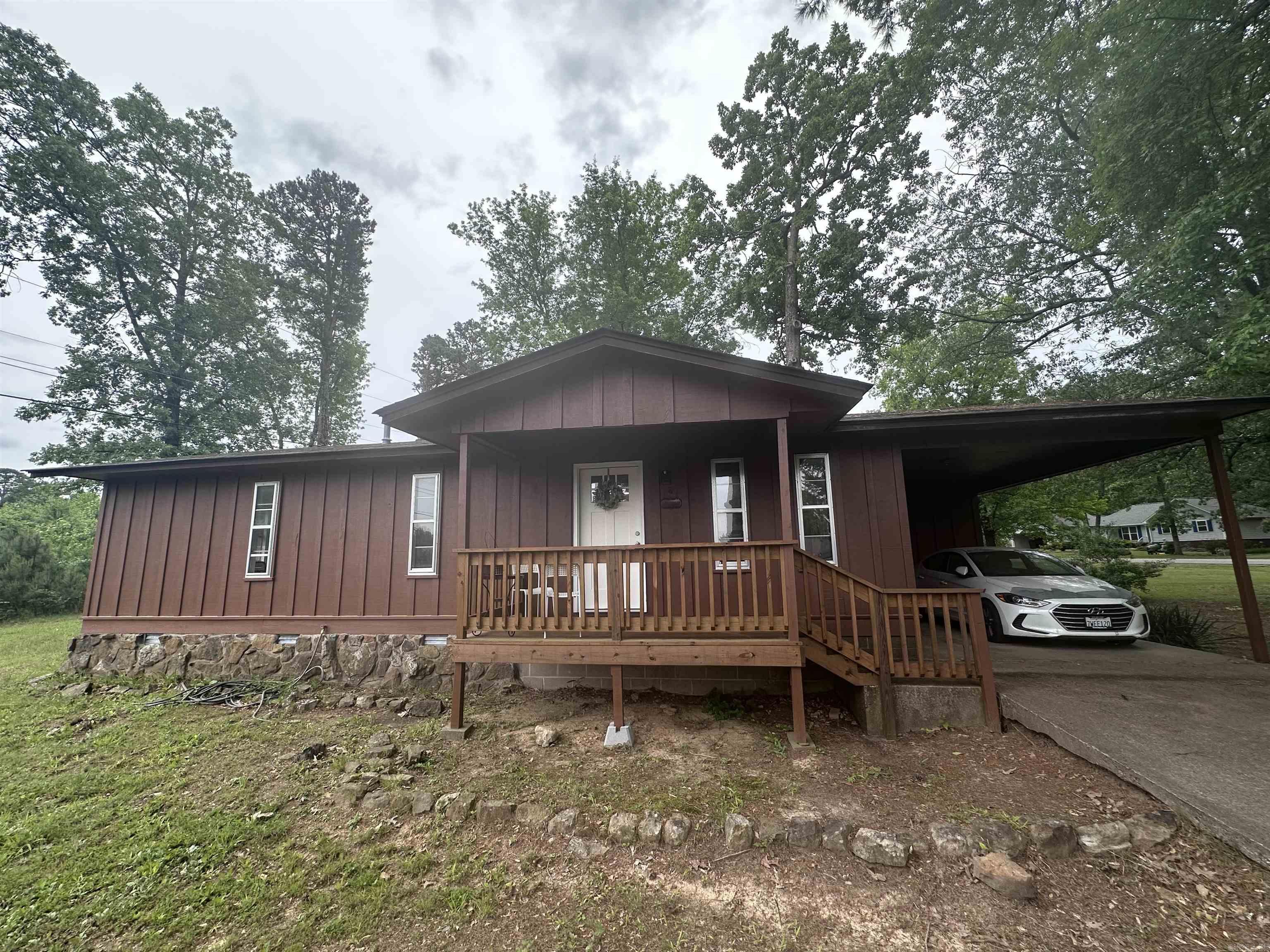 ARROWHEAD VILLAGE - Residential