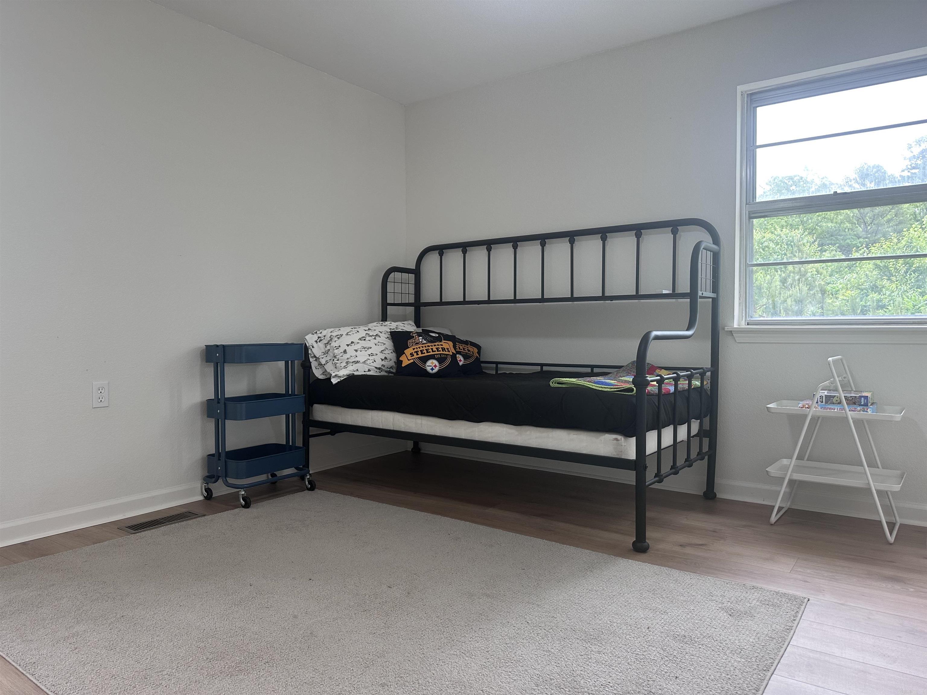 ARROWHEAD VILLAGE - Residential