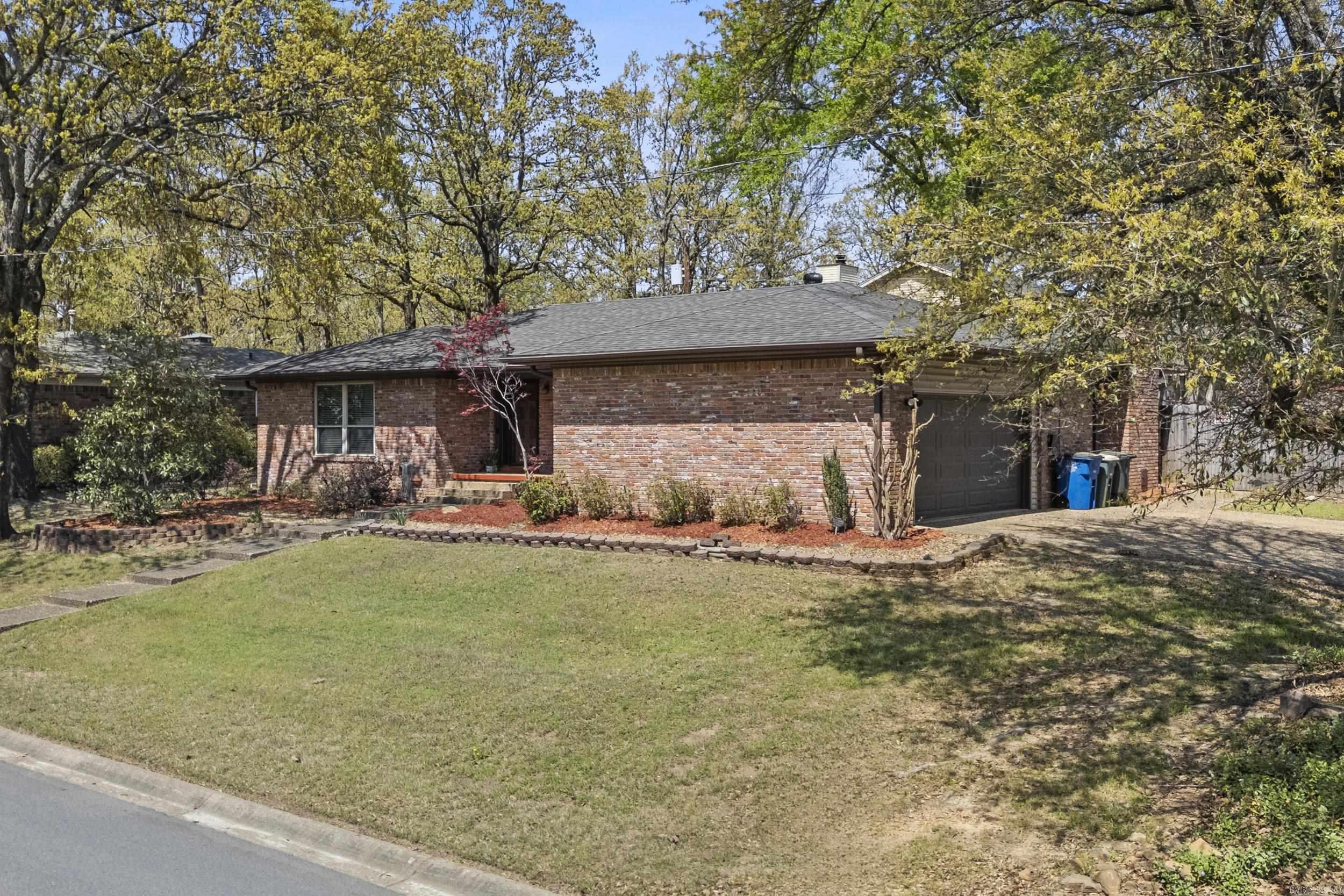 INDIAN HILLS - Residential