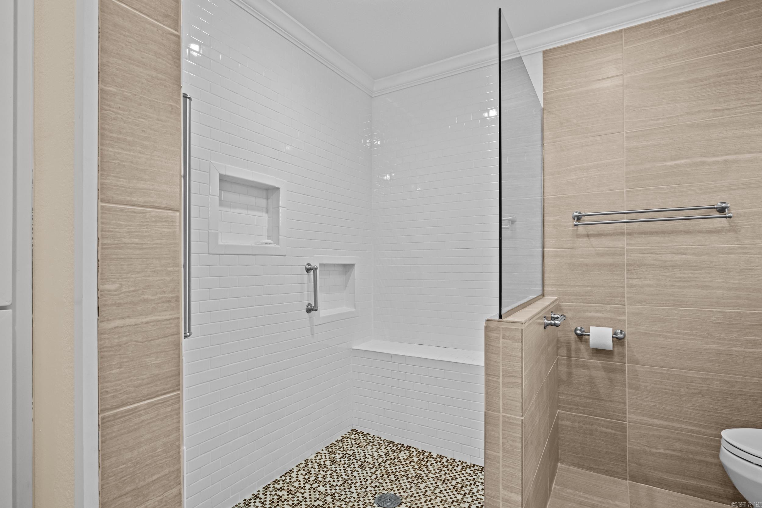 INDIAN HILLS - Residential