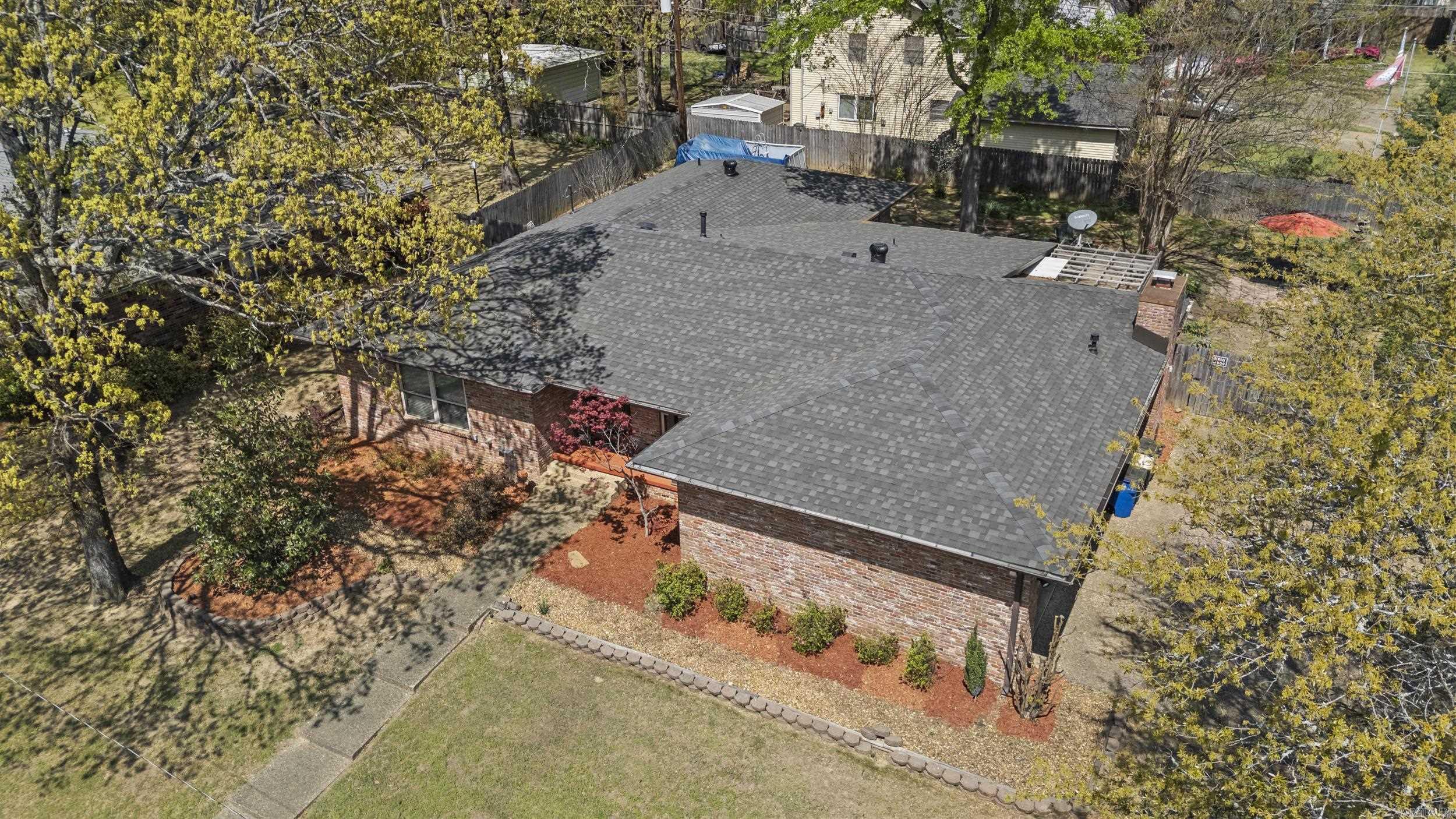 INDIAN HILLS - Residential