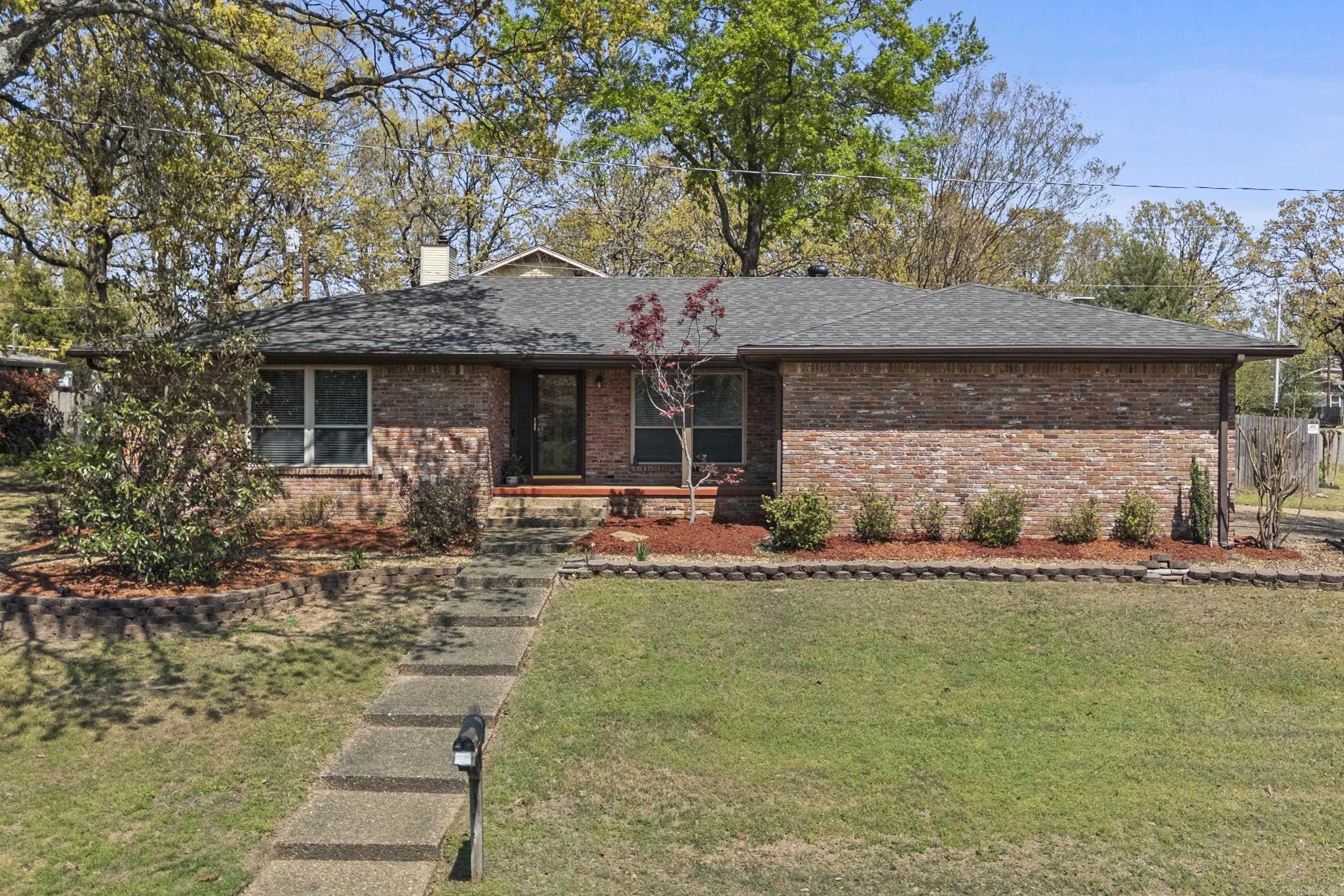 INDIAN HILLS - Residential